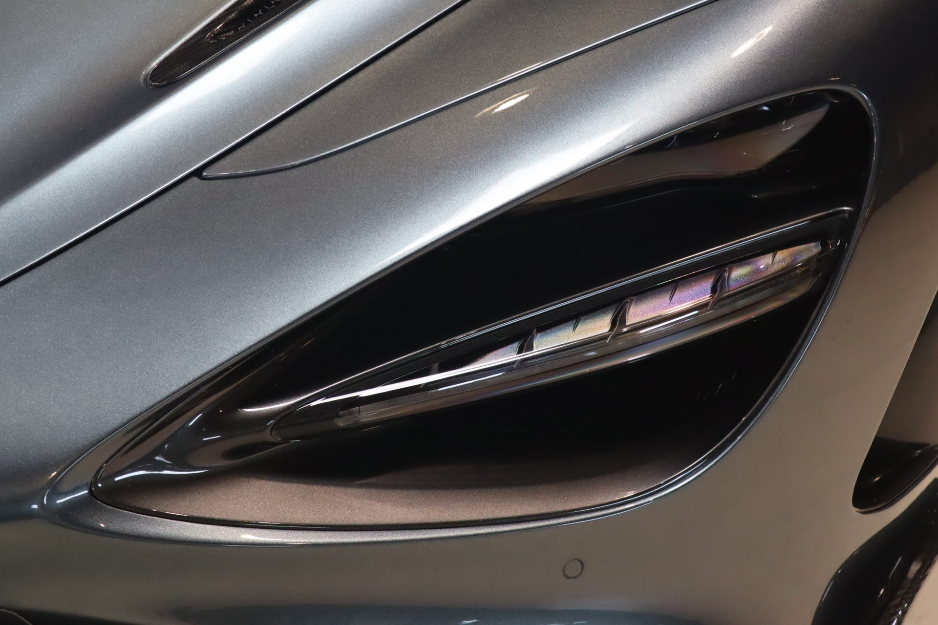 McLaren 765LT Coupé – Gris Saros, 8 370 km, configuration Track – Photo 33