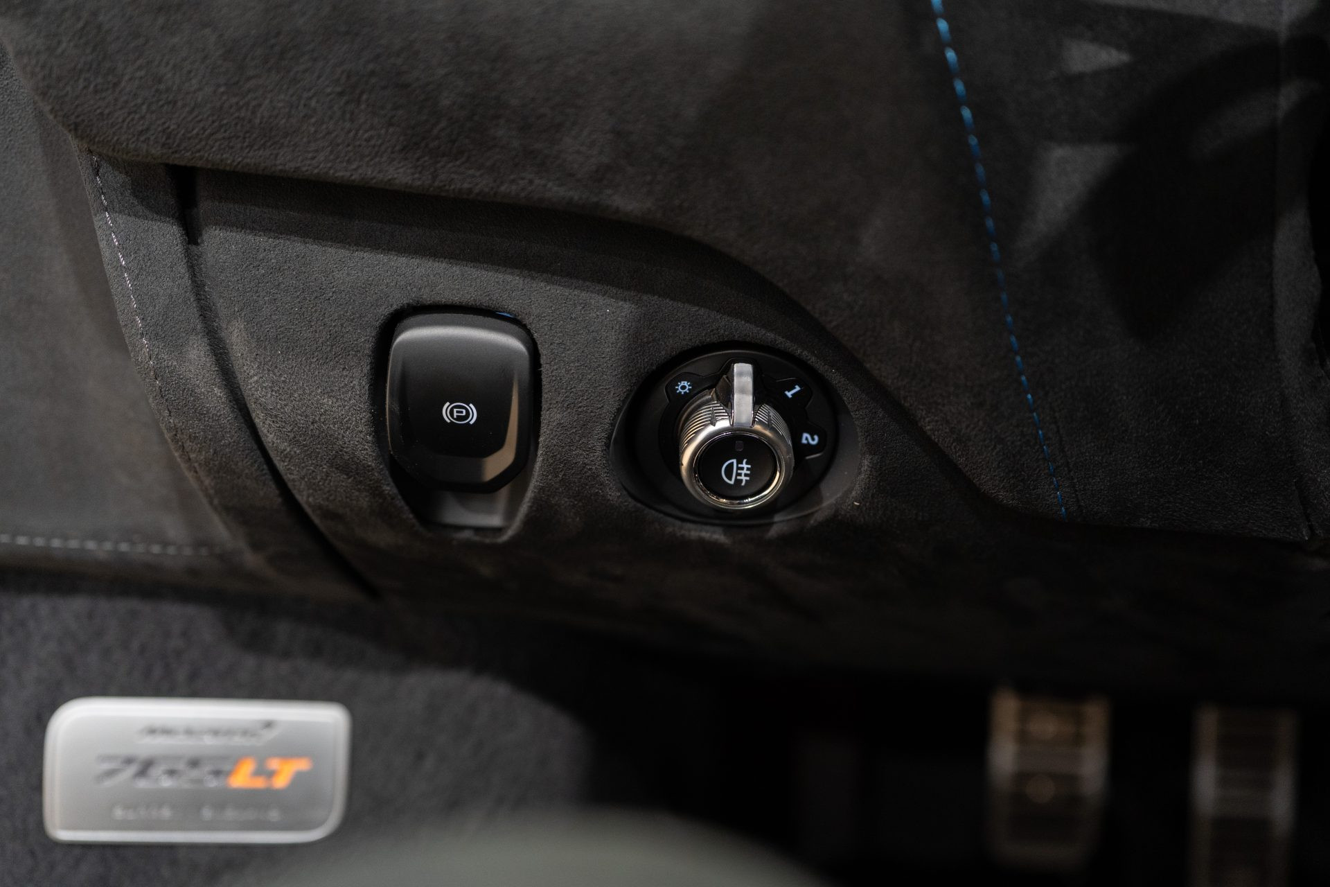McLaren 765LT — Smoked White, 7 900 km, Aix-en-Provence – Photo 25