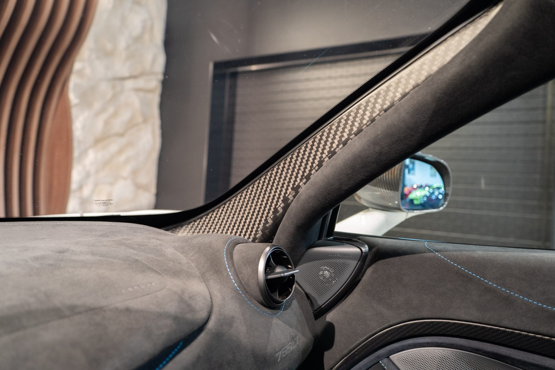 McLaren 765LT — Smoked White, 7 900 km, Aix-en-Provence – Photo 29