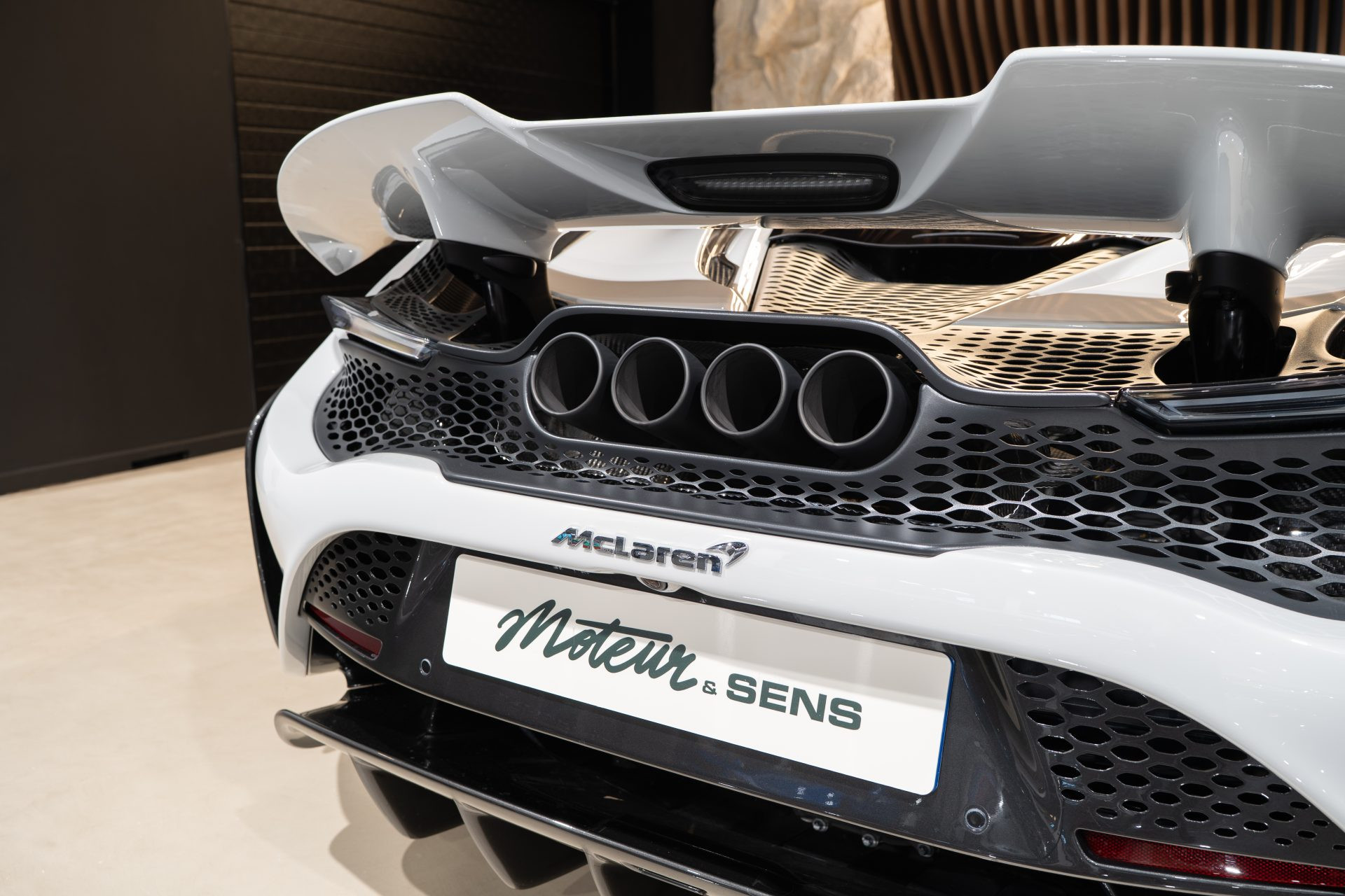 McLaren 765LT — Smoked White, 7 900 km, Aix-en-Provence – Photo 51