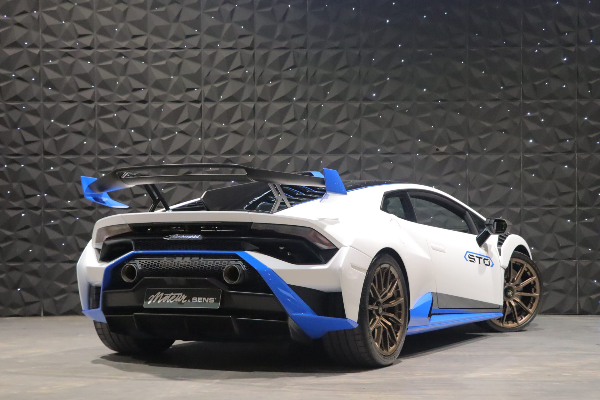 Lamborghini Huracan STO LP 640-2 — Super Trofeo Omologata – Photo 2