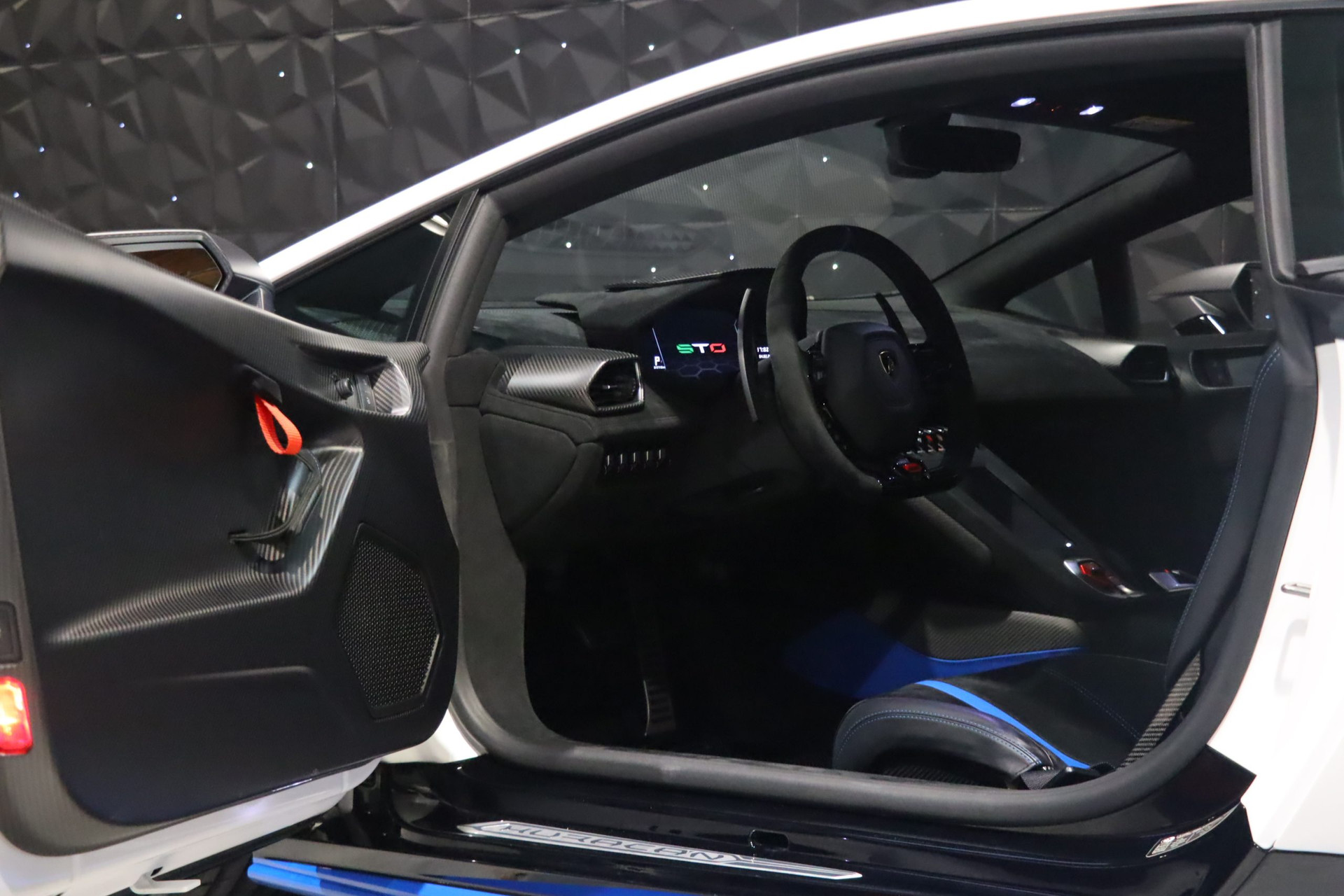 Lamborghini Huracan STO LP 640-2 — Super Trofeo Omologata – Photo 8