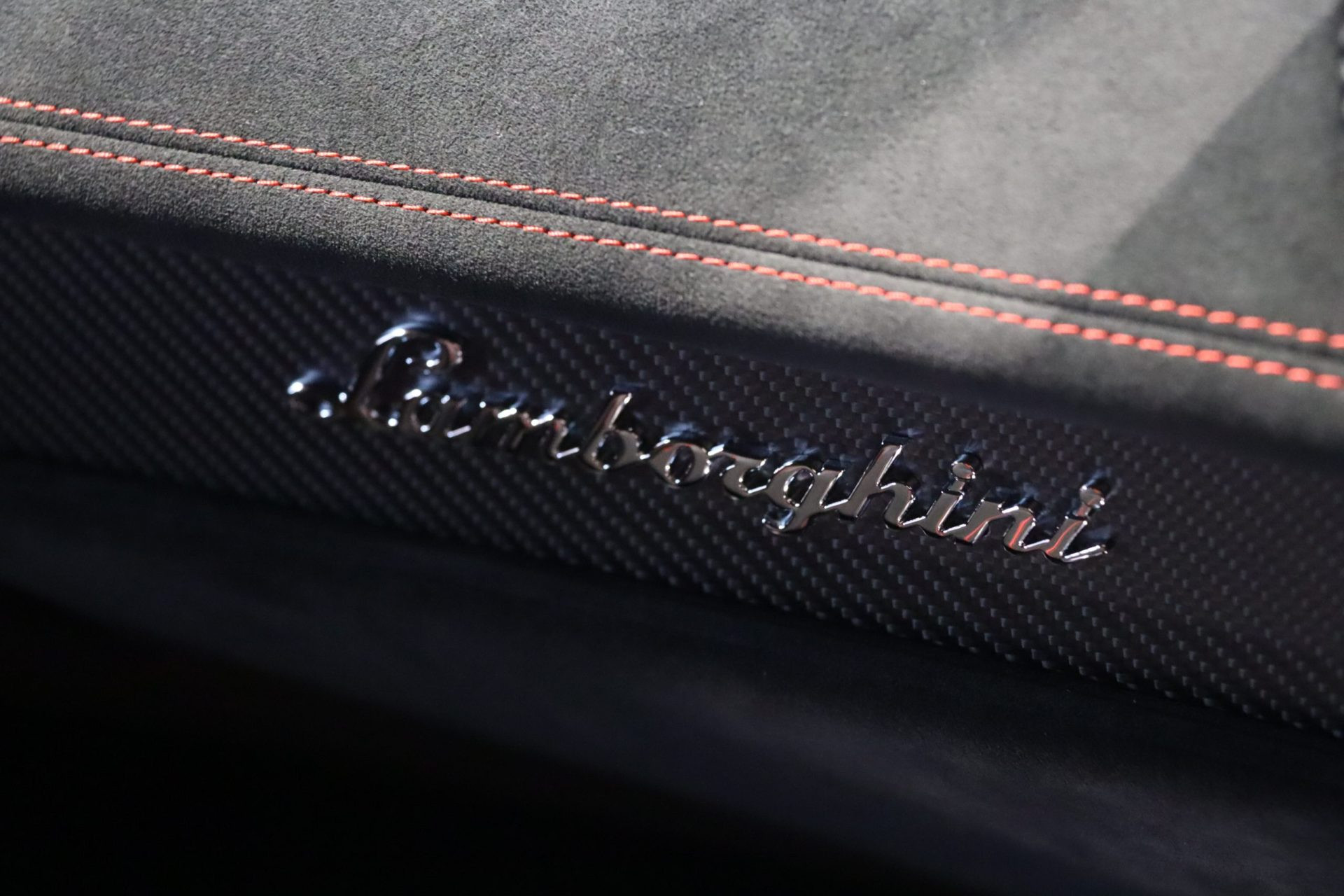 Lamborghini Huracán Sterrato Ad Personam — Nero Nemesis, série limitée – Photo 33