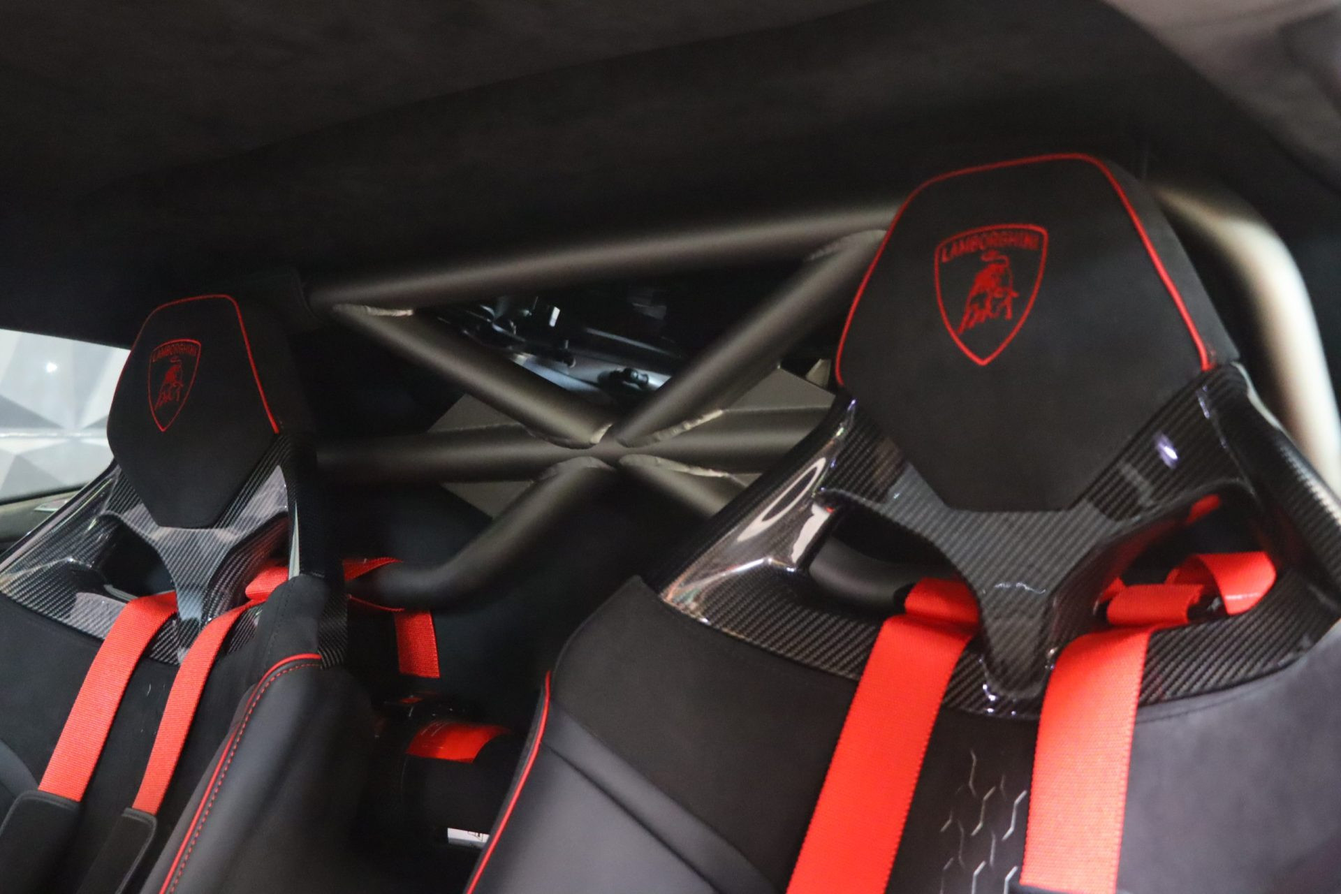 Lamborghini Huracán Sterrato Ad Personam — Nero Nemesis, série limitée – Photo 35