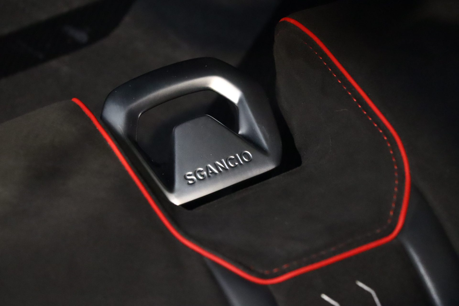 Lamborghini Huracán Sterrato Ad Personam — Nero Nemesis, série limitée – Photo 36