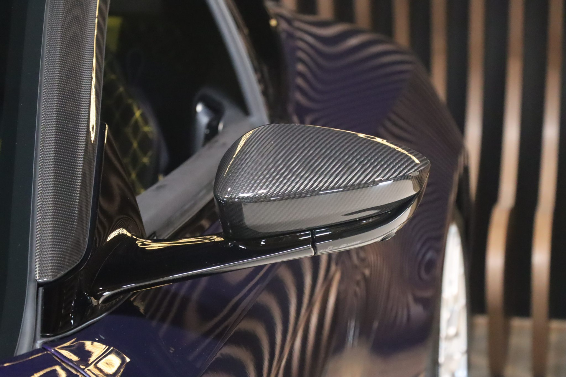Aston Martin DBS 770 Ultimate – 770 ch, 1 of 300, Royal Indigo – Photo 56