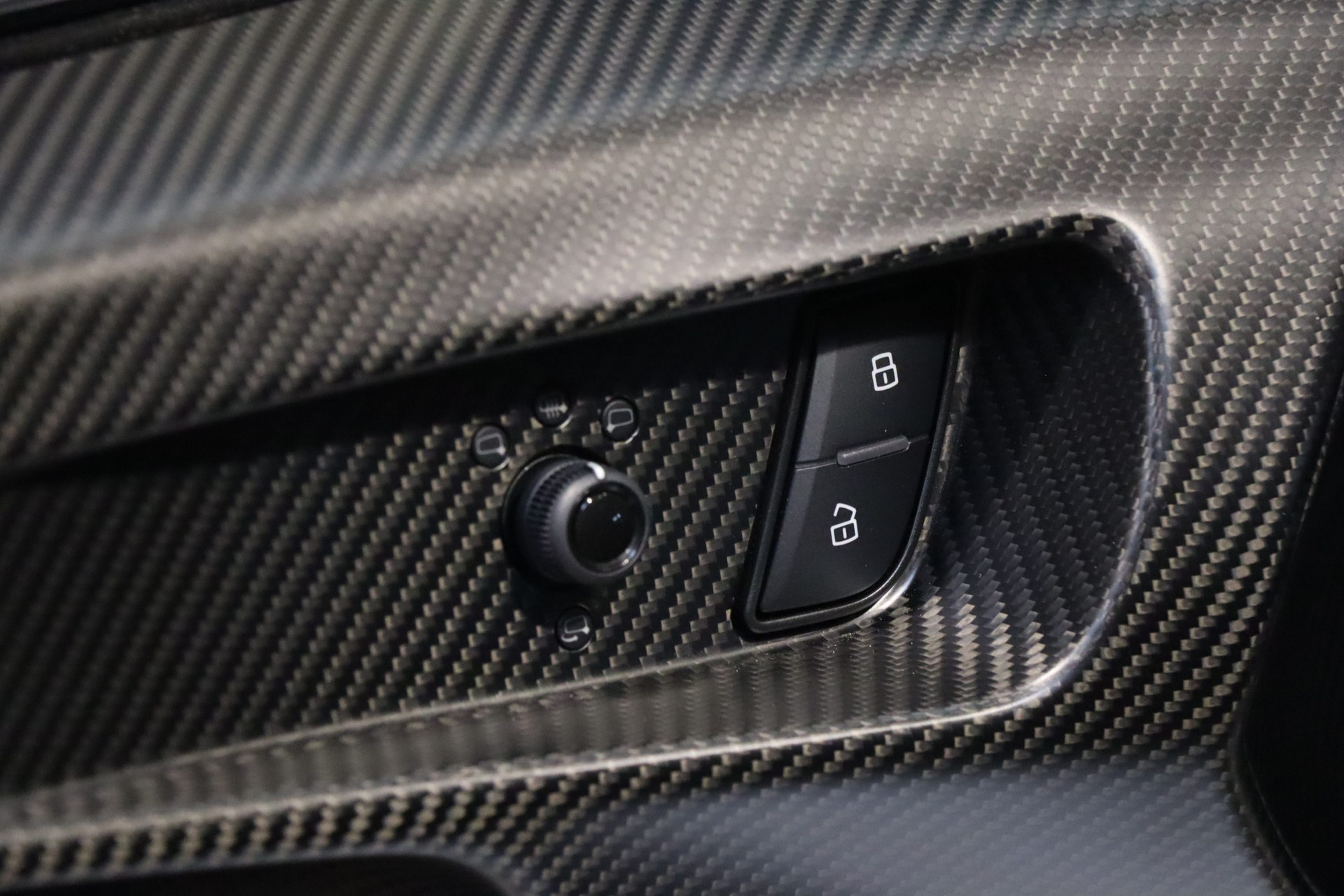 Lamborghini Huracan STO LP 640-2 – 8 800 km – Photo 11