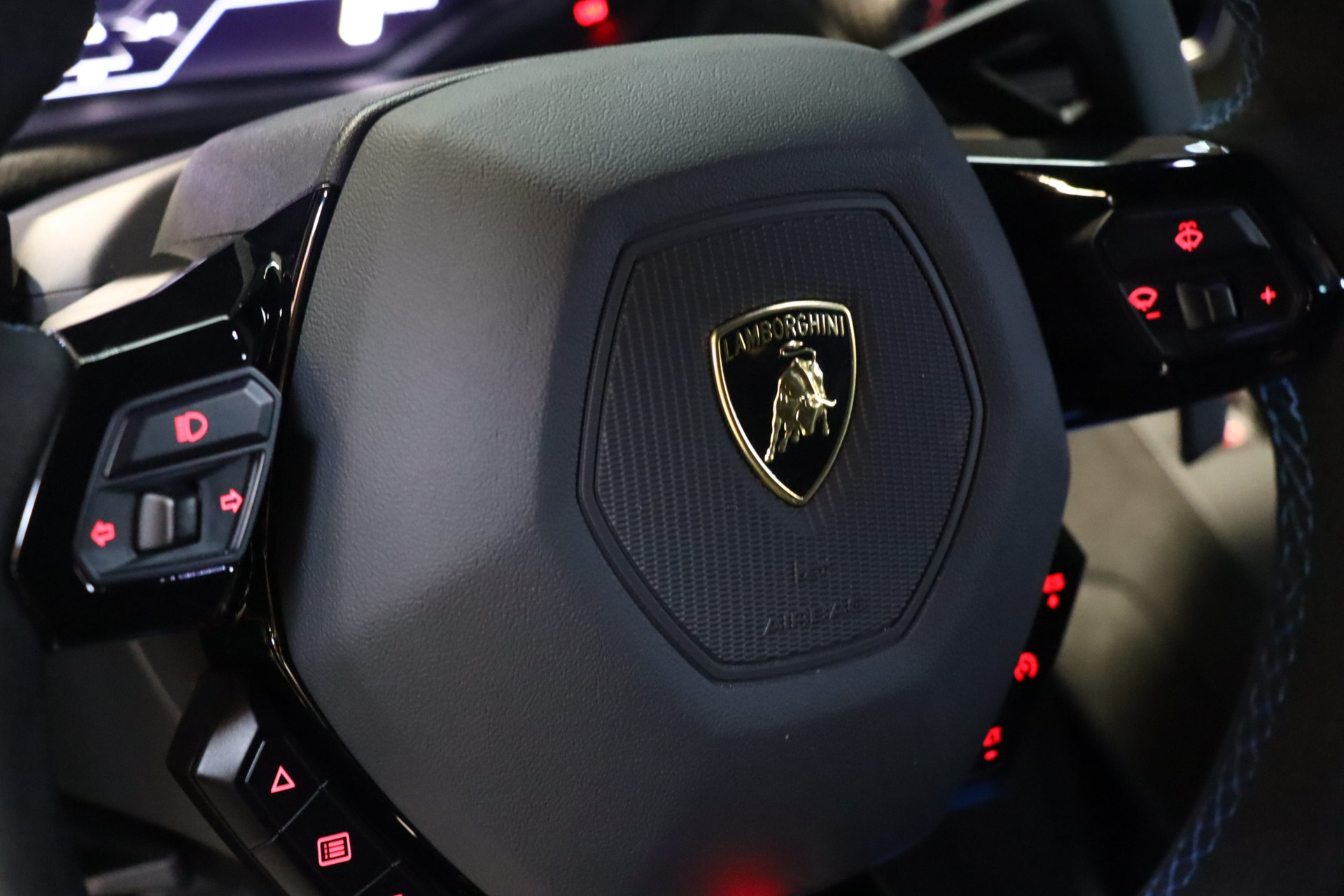 Lamborghini Huracan STO LP 640-2 – 8 800 km – Photo 20