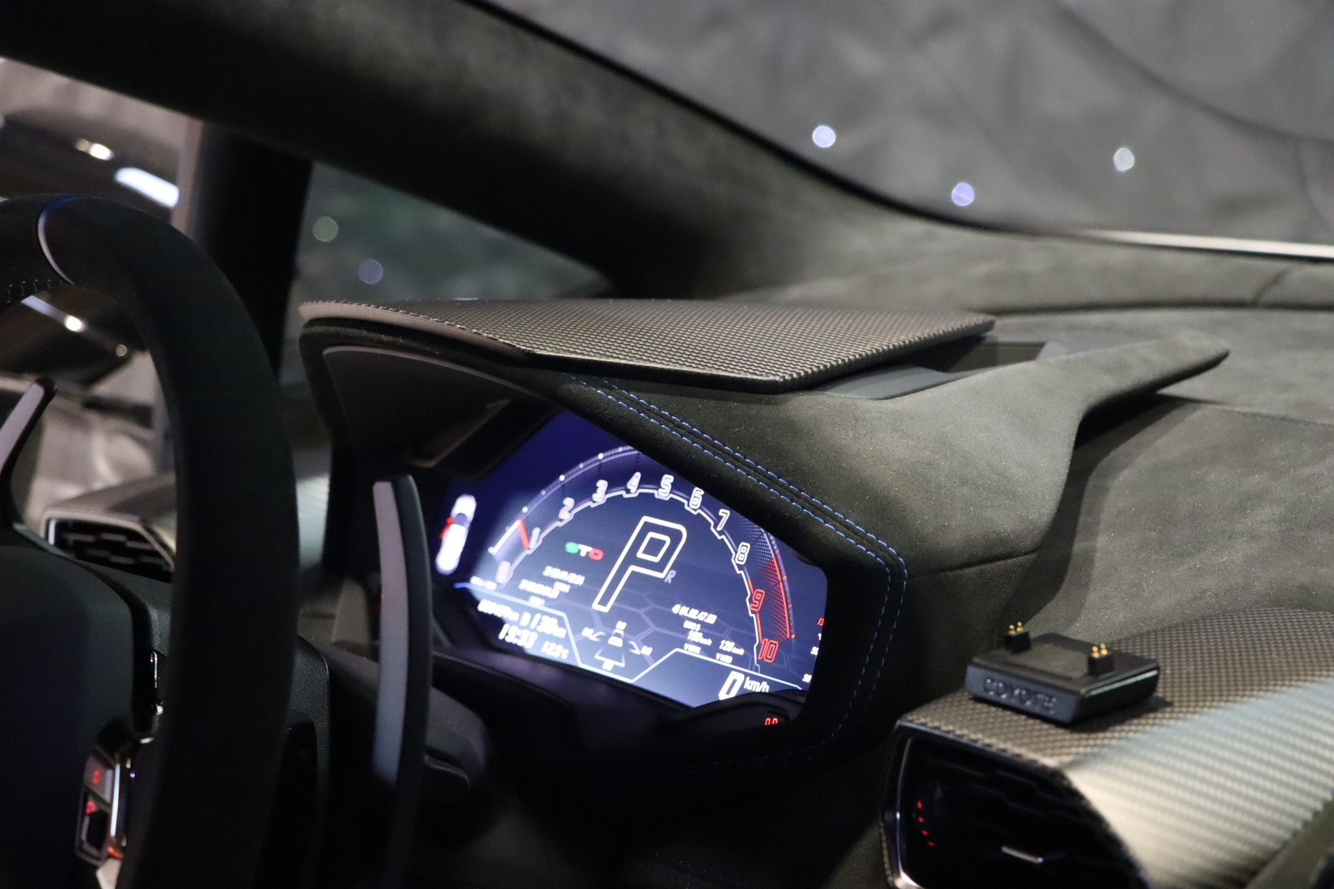 Lamborghini Huracan STO LP 640-2 – 8 800 km – Photo 23