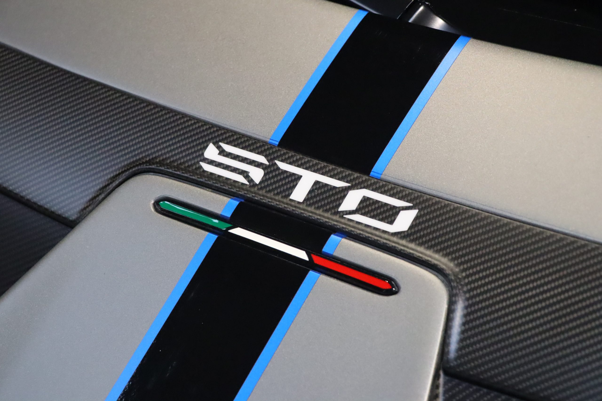 Lamborghini Huracan STO LP 640-2 – 8 800 km – Photo 37