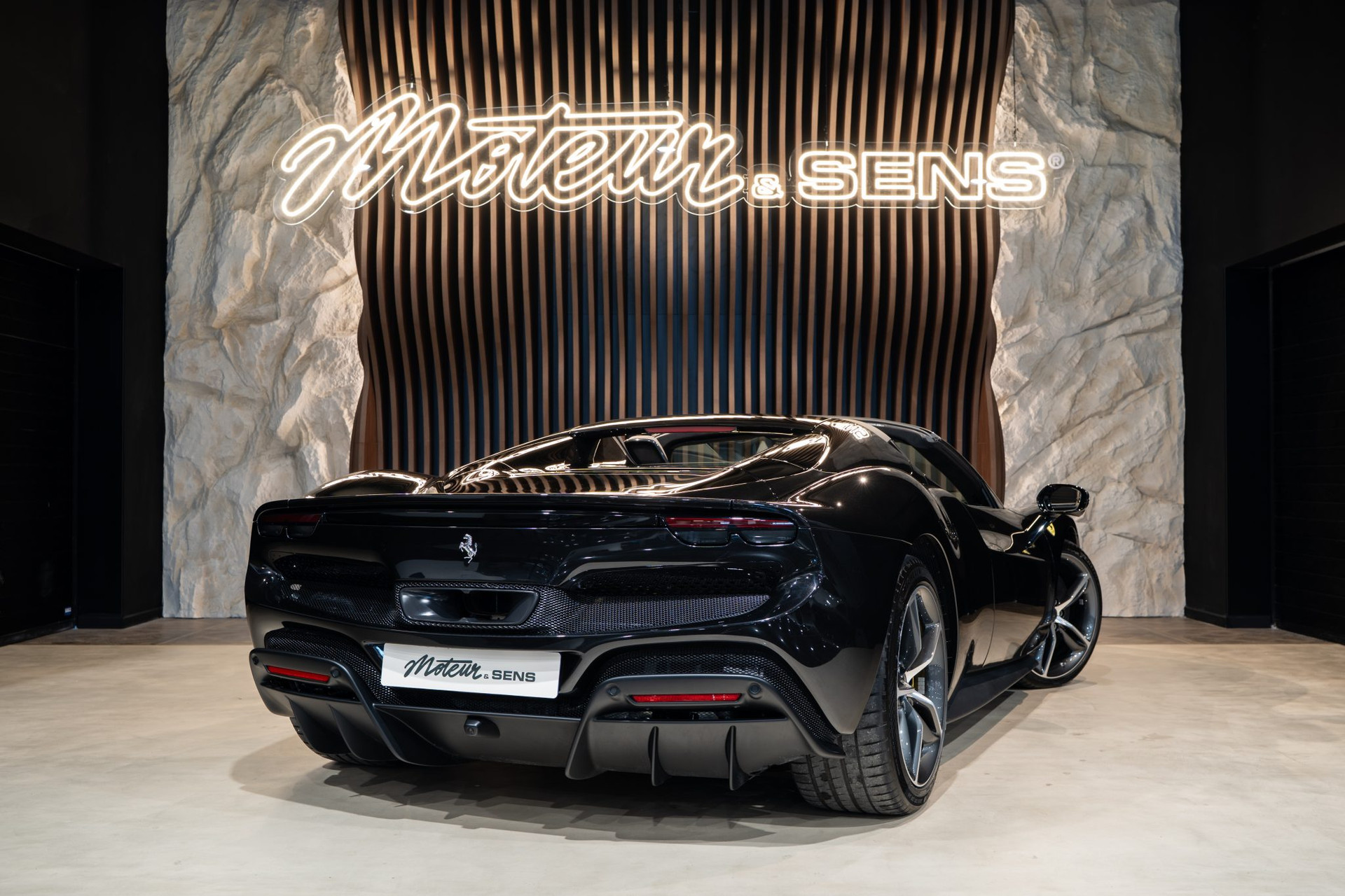 Ferrari 296 GTS Nero Daytona – 6 900 km, livraison Monaco 2024 – Photo 1