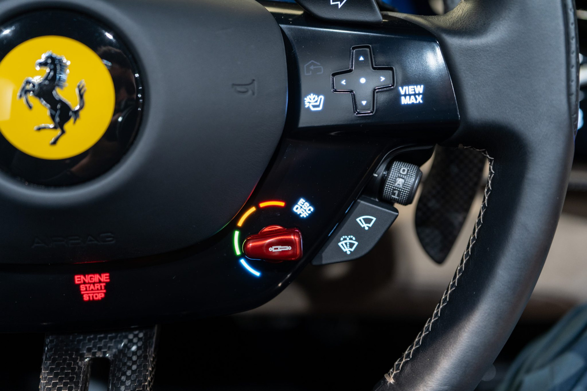 Ferrari 296 GTS Nero Daytona – 6 900 km, livraison Monaco 2024 – Photo 18