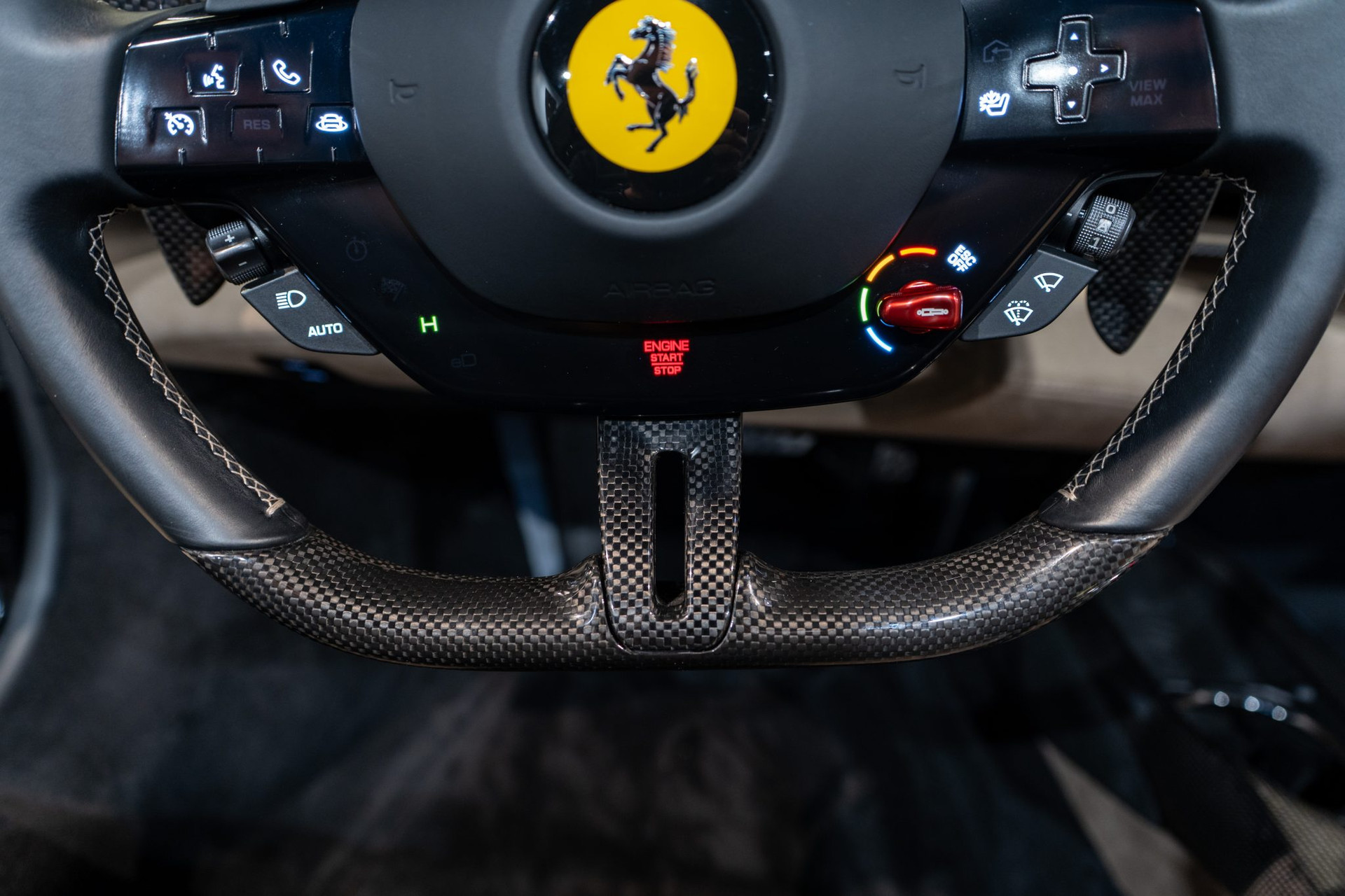 Ferrari 296 GTS Nero Daytona – 6 900 km, livraison Monaco 2024 – Photo 19