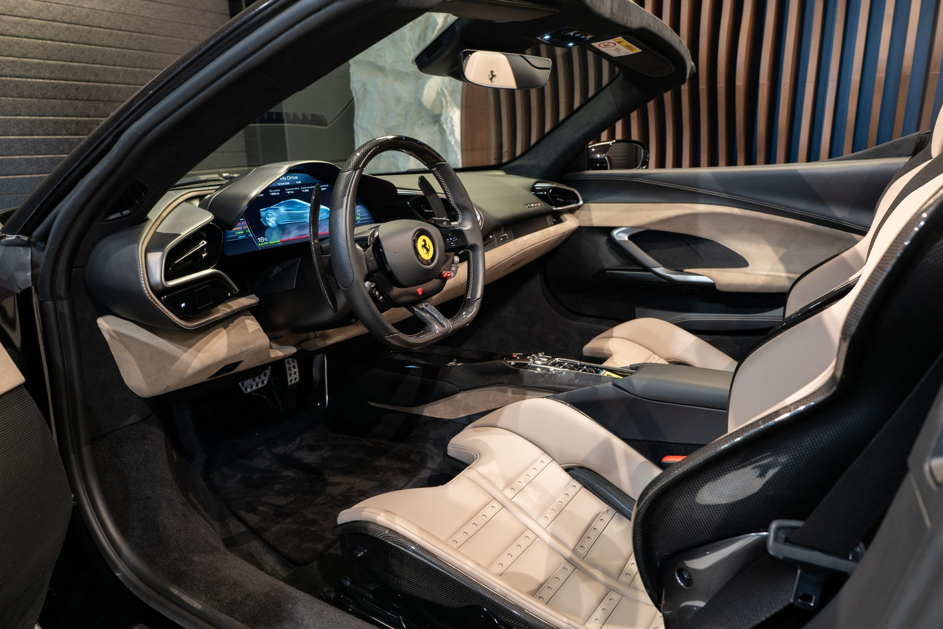 Ferrari 296 GTS Nero Daytona – 6 900 km, livraison Monaco 2024 – Photo 32