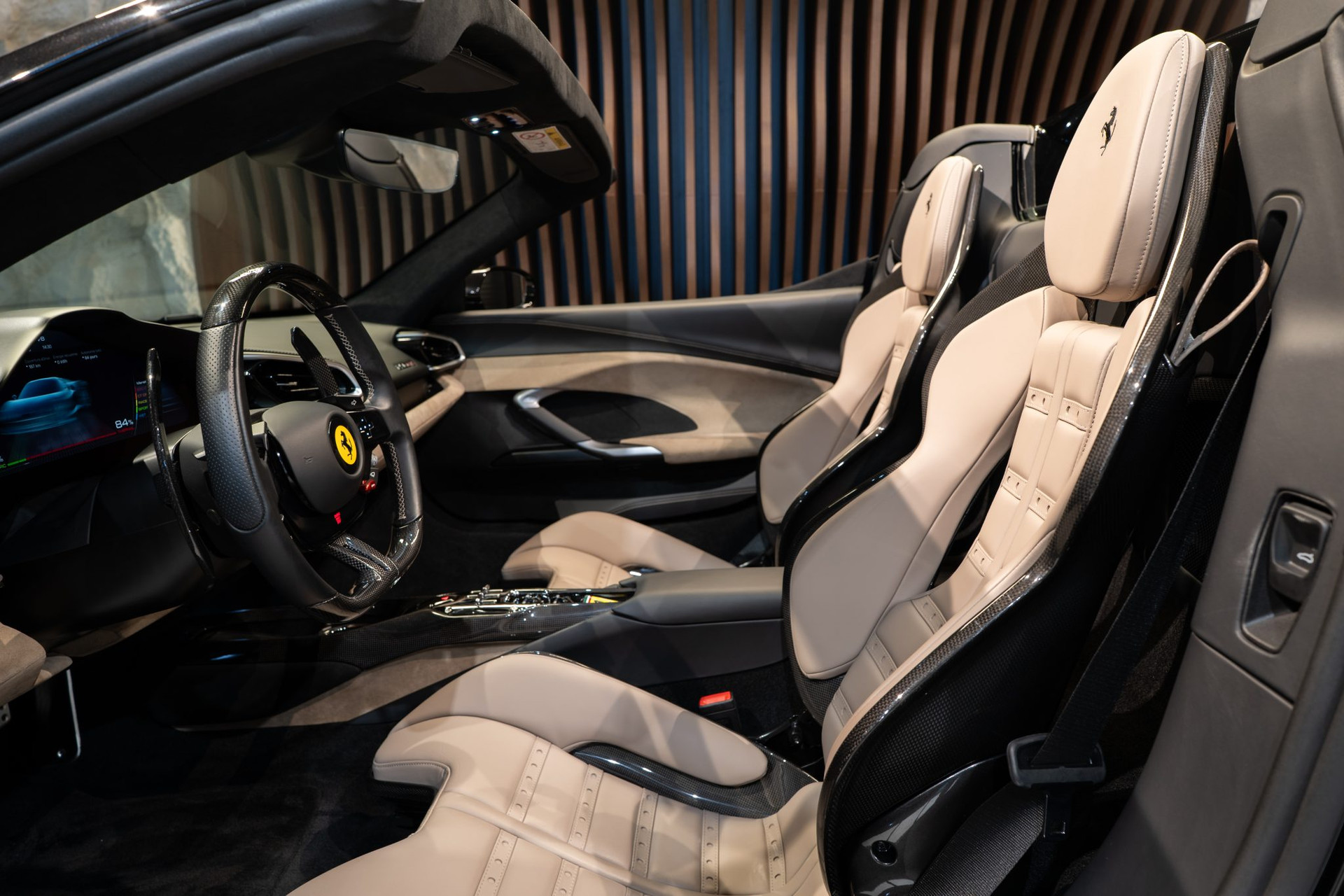 Ferrari 296 GTS Nero Daytona – 6 900 km, livraison Monaco 2024 – Photo 34