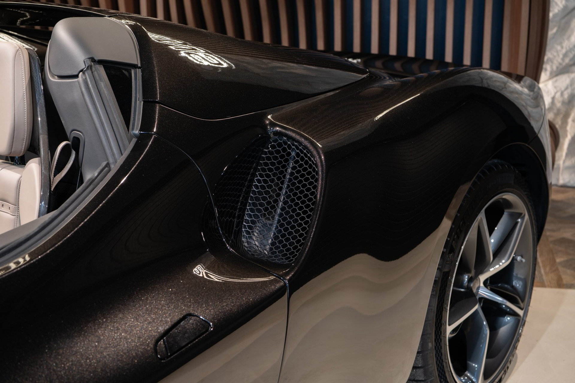 Ferrari 296 GTS Nero Daytona – 6 900 km, livraison Monaco 2024 – Photo 47