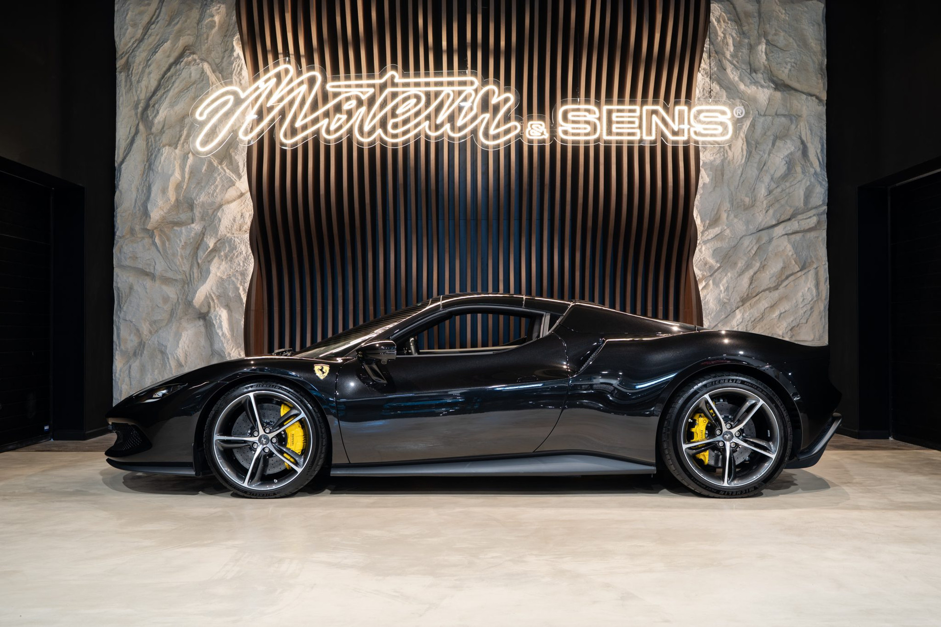 Ferrari 296 GTS Nero Daytona – 6 900 km, livraison Monaco 2024 – Photo 6