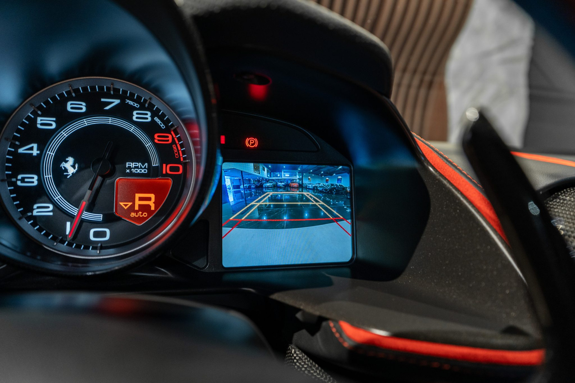 Ferrari 812 Superfast – Rosso Corsa – 31 300 km – Configuration Racing – Photo 38