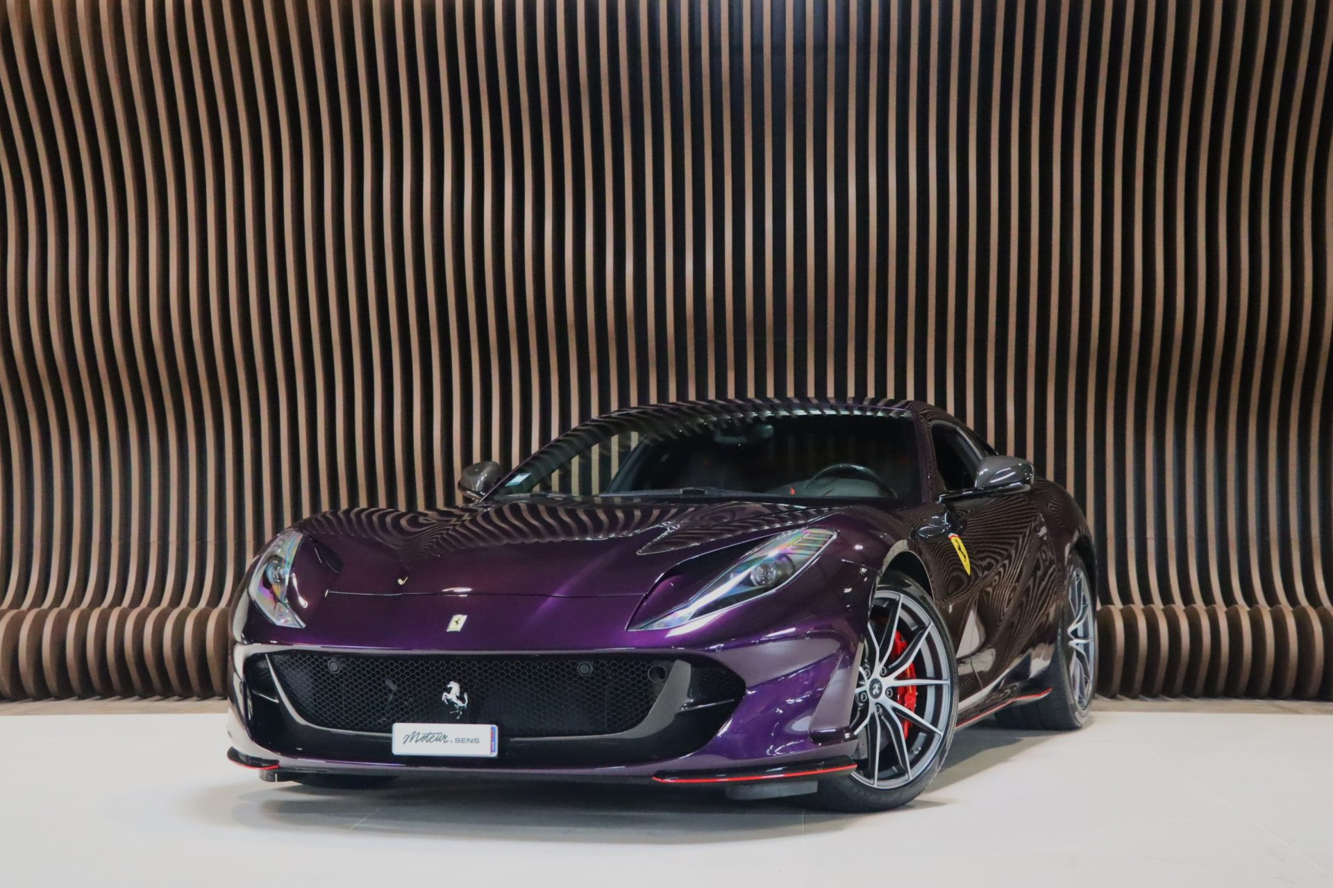 Ferrari 812 Superfast — Viola Hong Kong, 800 ch, configuration rare – Photo 1
