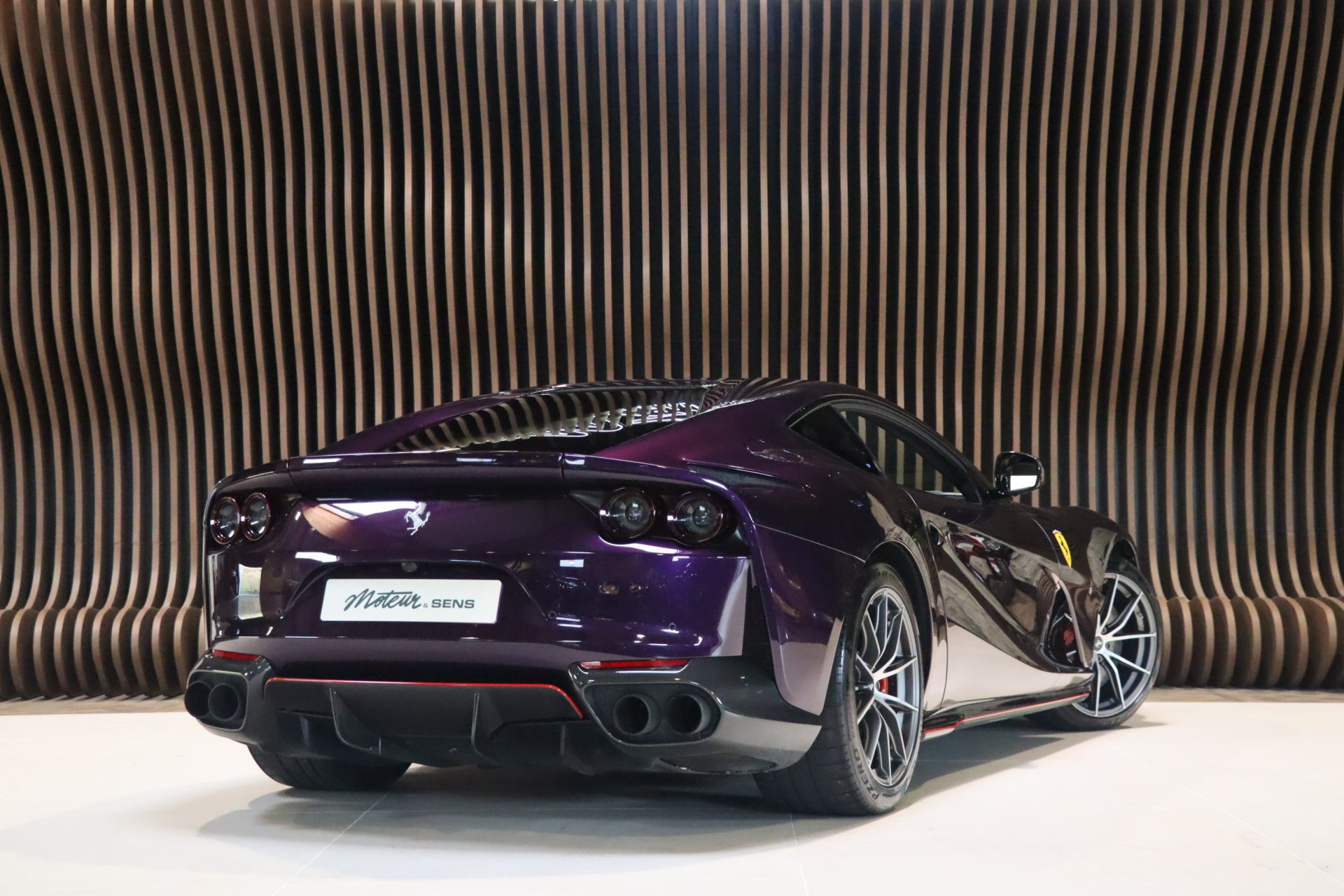 Ferrari 812 Superfast — Viola Hong Kong, 800 ch, configuration rare – Photo 2