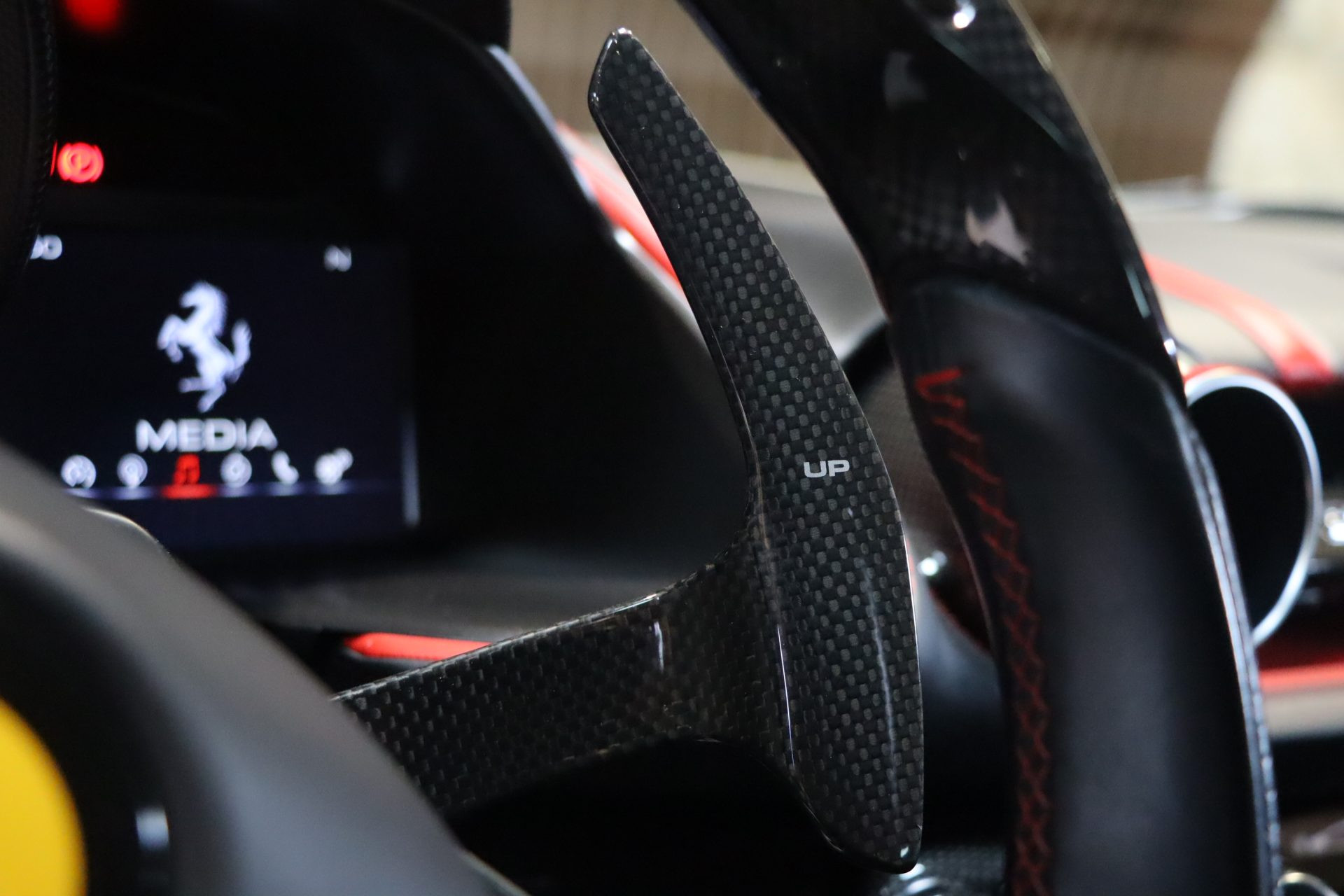 Ferrari 812 Superfast — Viola Hong Kong, 800 ch, configuration rare – Photo 18
