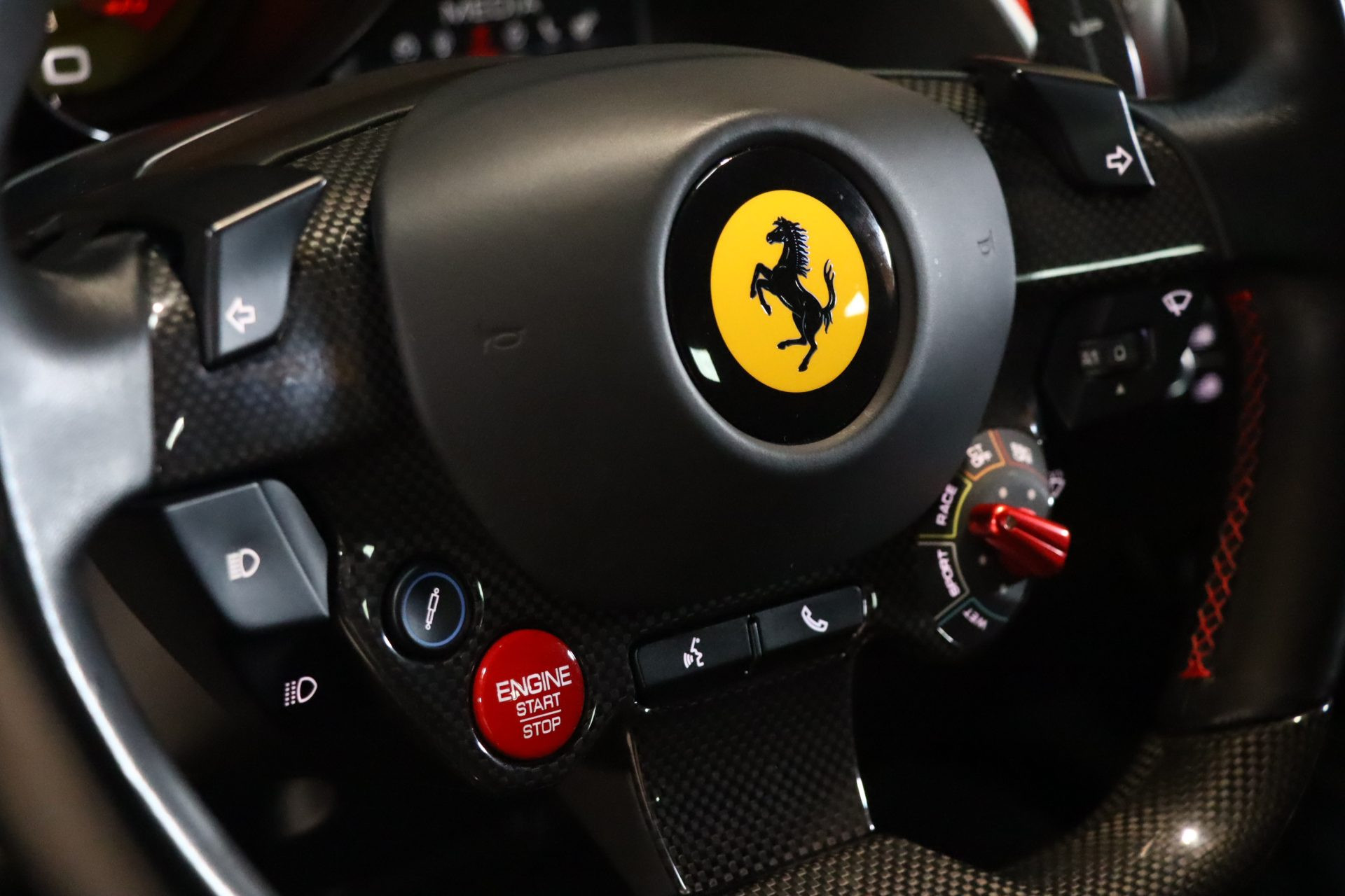 Ferrari 812 Superfast — Viola Hong Kong, 800 ch, configuration rare – Photo 20