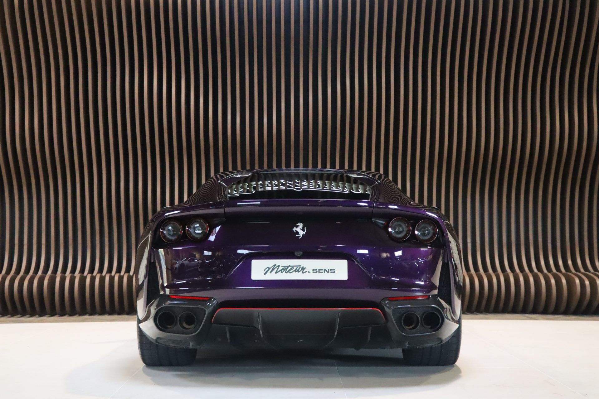 Ferrari 812 Superfast — Viola Hong Kong, 800 ch, configuration rare – Photo 4