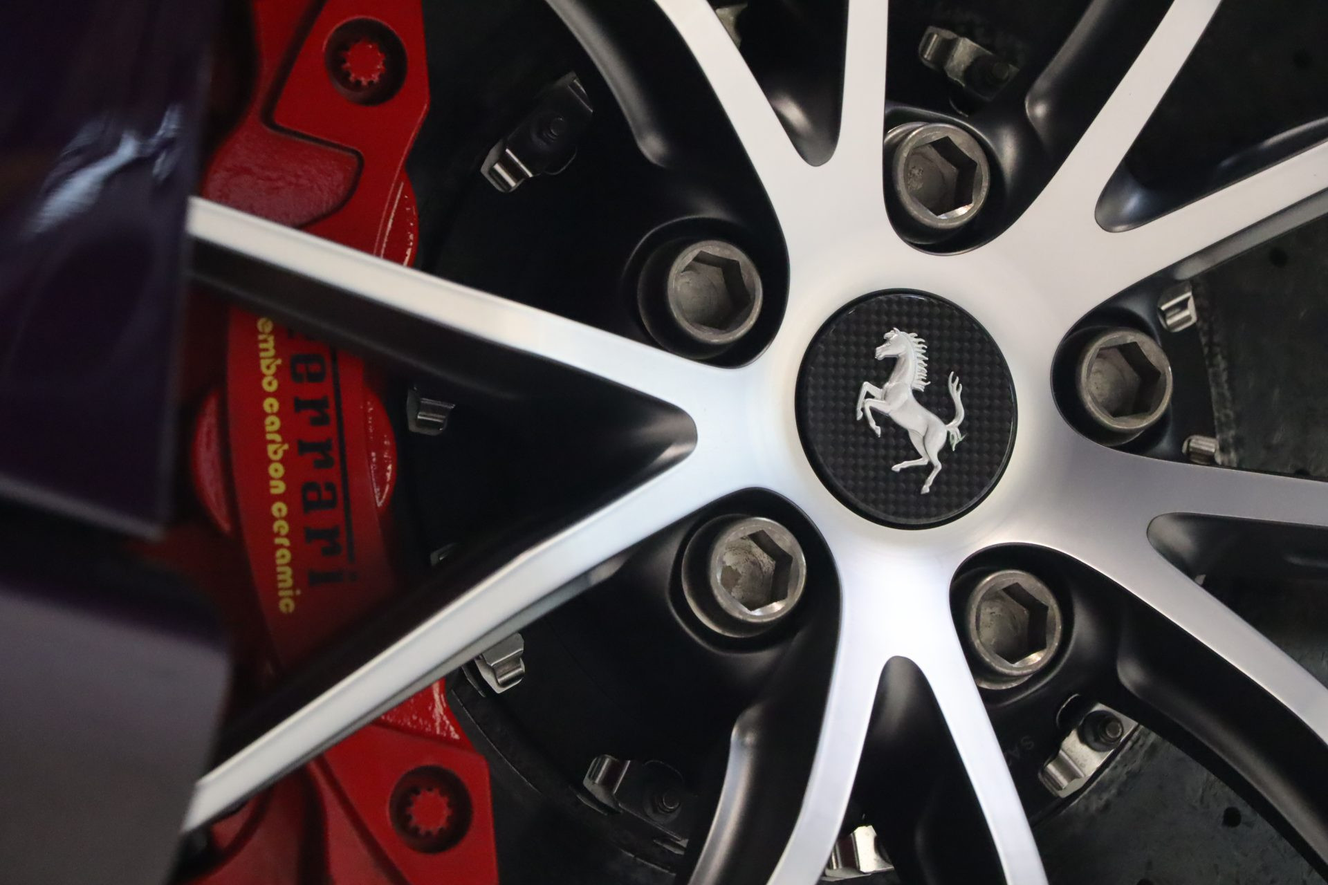 Ferrari 812 Superfast — Viola Hong Kong, 800 ch, configuration rare – Photo 45