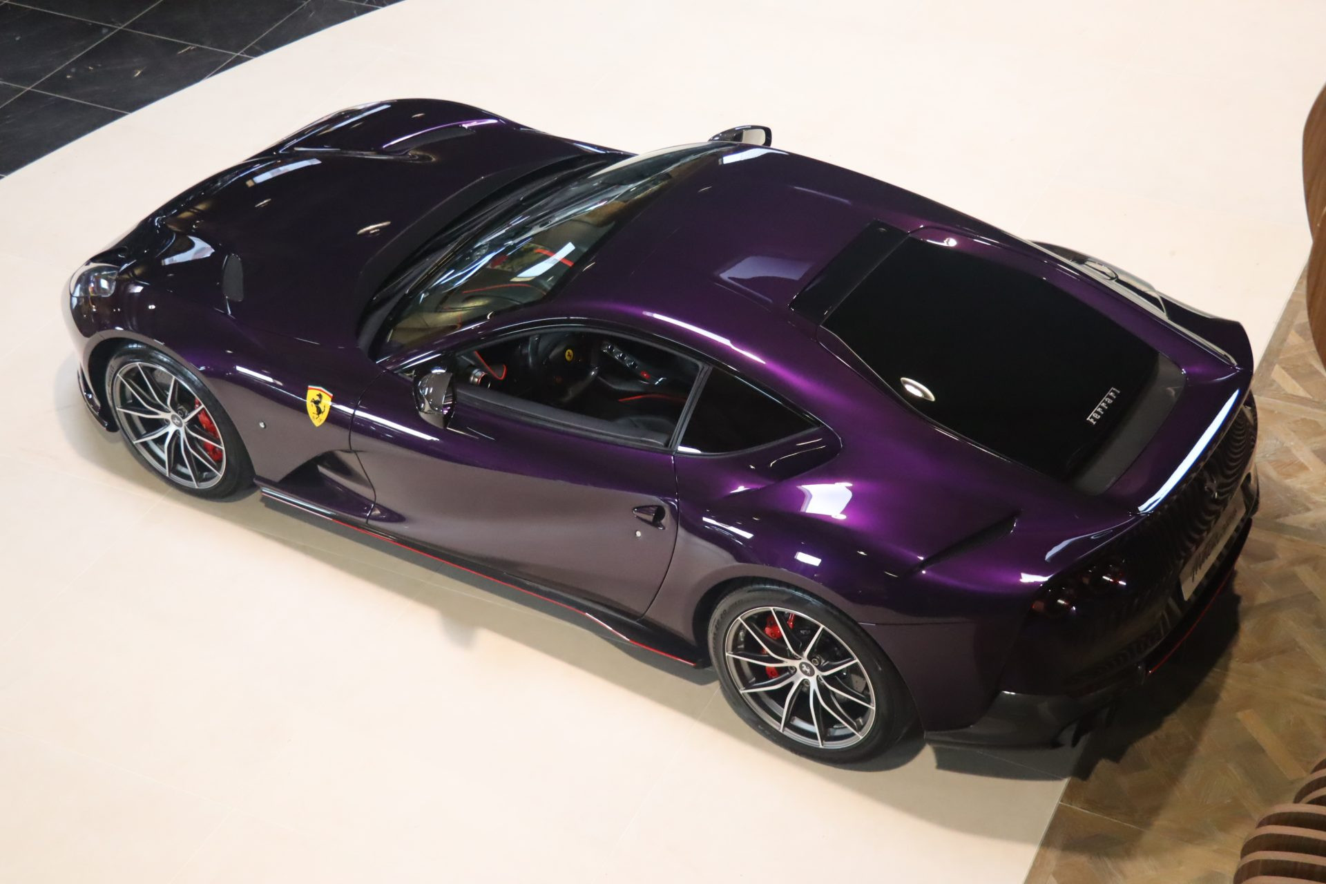 Ferrari 812 Superfast — Viola Hong Kong, 800 ch, configuration rare – Photo 57