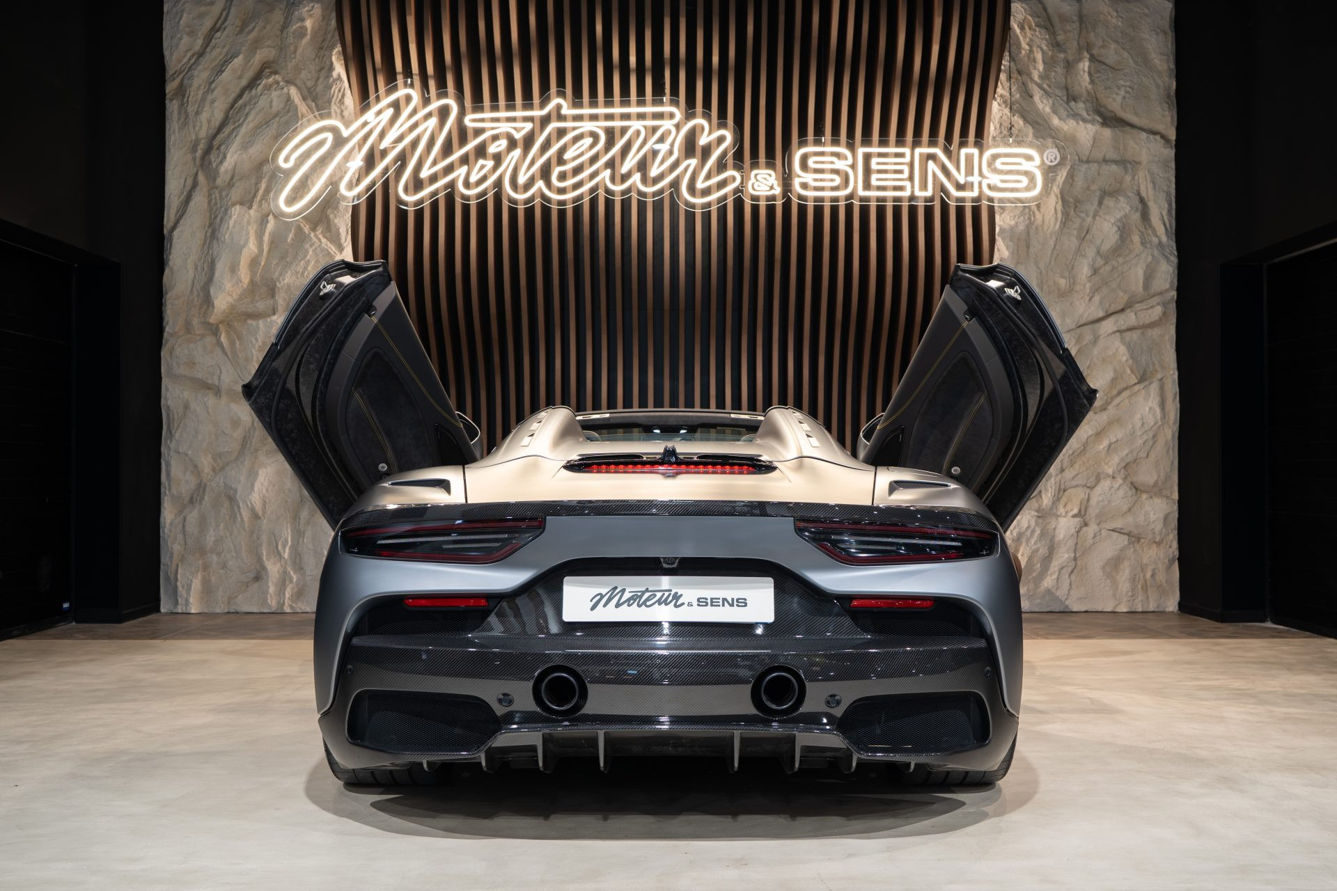Maserati MC20 Cielo – Liquid Metal Matte Fuoriserie – 5 900 km – Photo 38