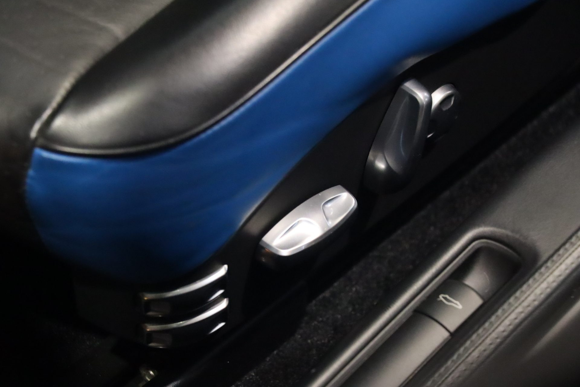 Porsche 997 Speedster n°060/356 – Bleu Pur, 7 250 km, série limitée – Photo 39
