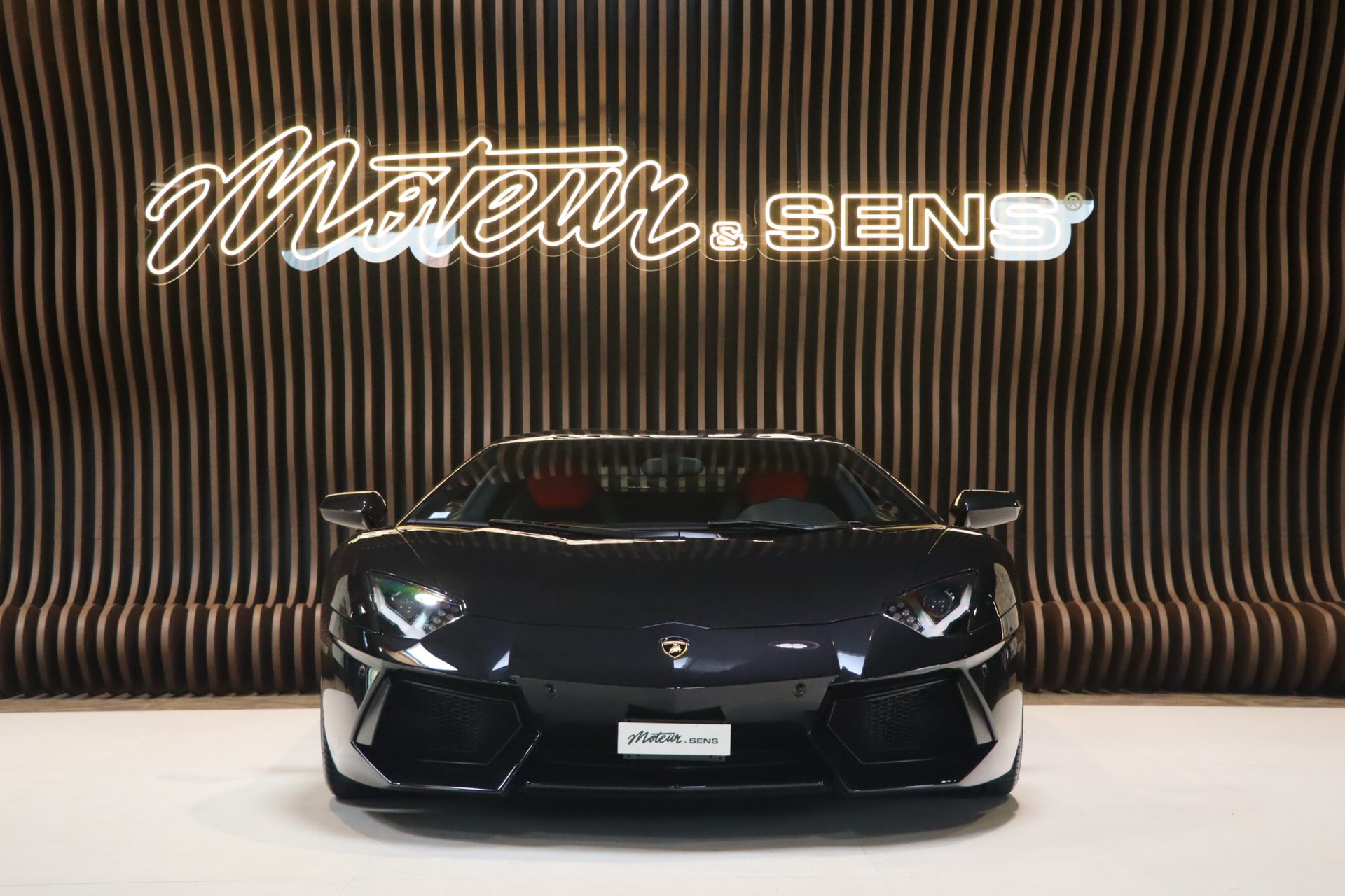 Lamborghini Aventador LP700-4 — Nero Pegaso, Full Black – Photo 3