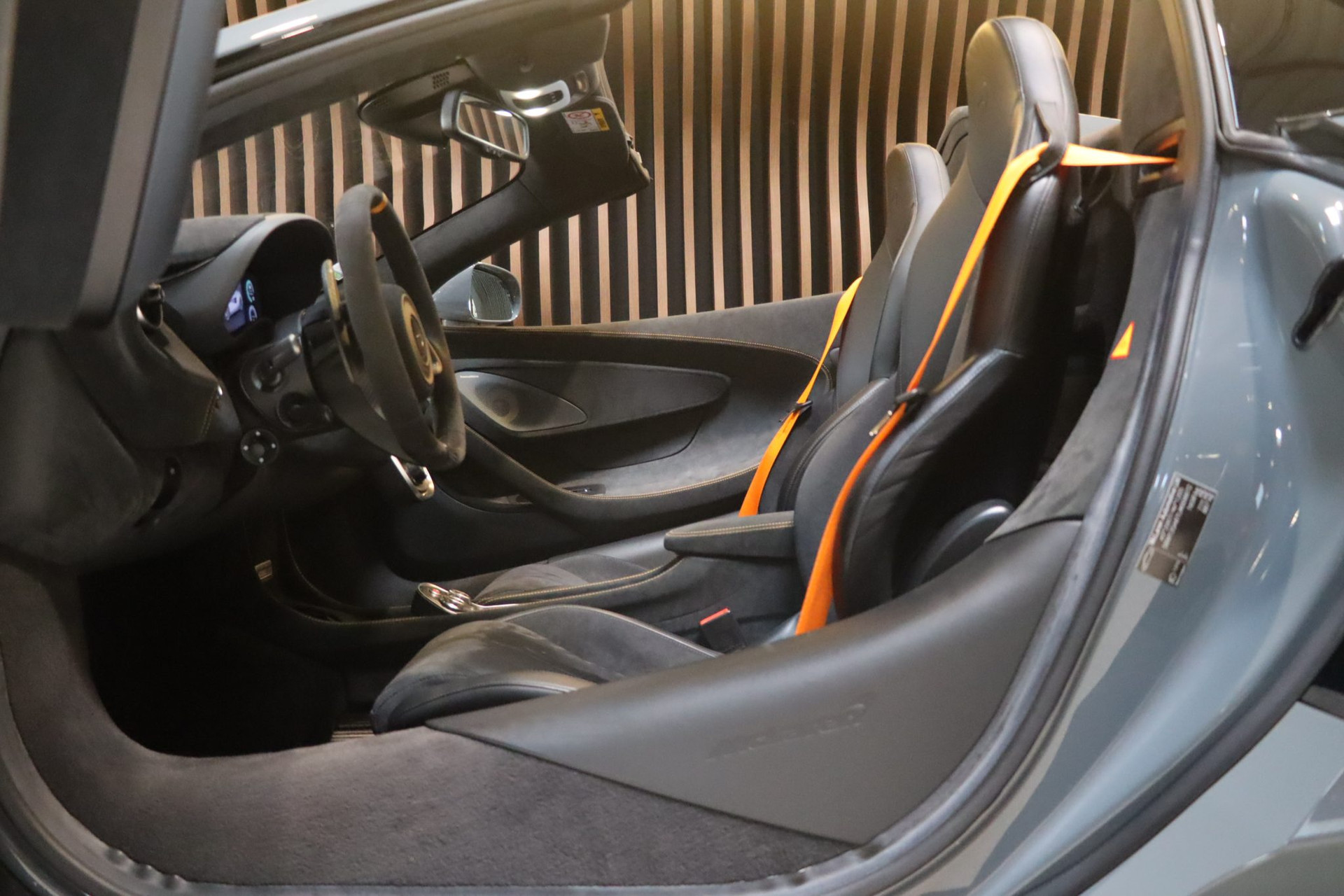 McLaren 600 LT Spider – Chicane Effect Elite Paint – 13 950 km – Photo 8