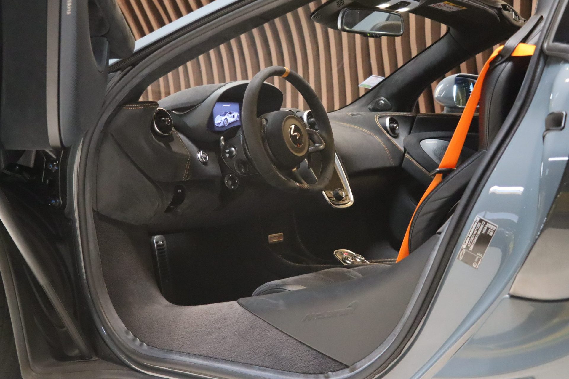 McLaren 600 LT Spider – Chicane Effect Elite Paint – 13 950 km – Photo 9