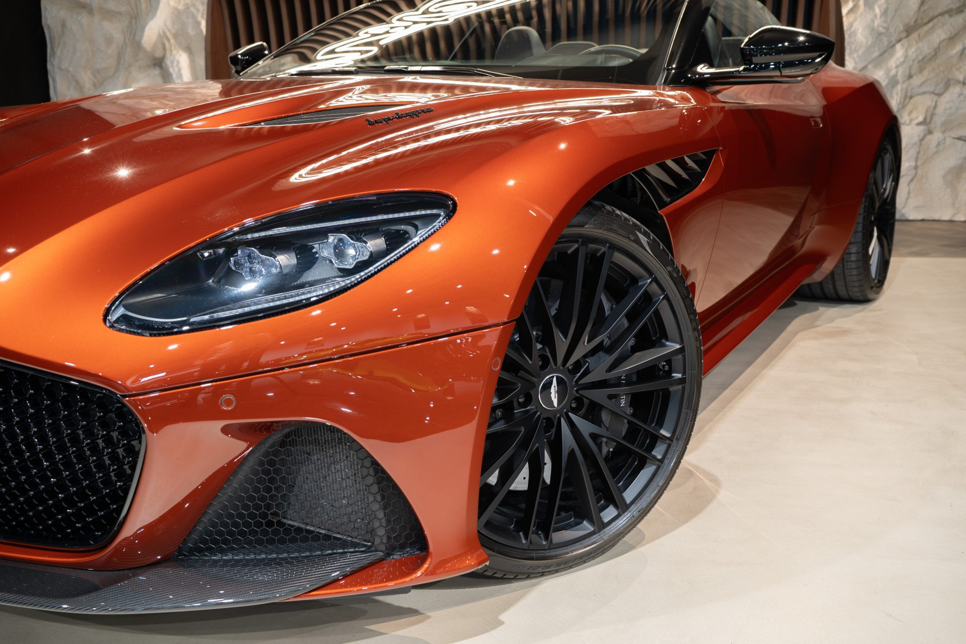 Aston Martin DBS Superleggera Volante V12 5.2L Bi-Turbo 725 CV – Photo 35