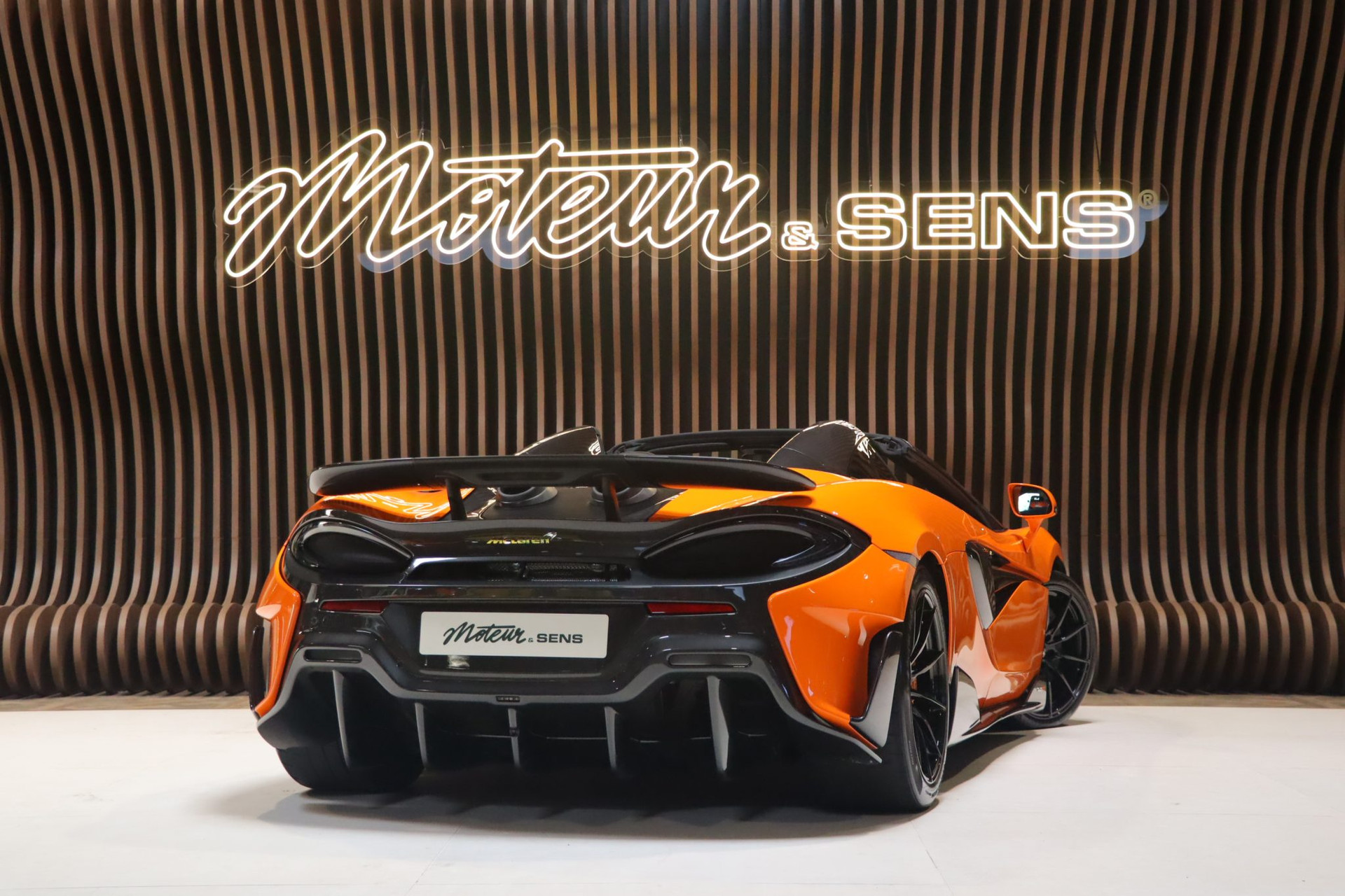 McLaren 600 LT Spider — Orange, 28 690 km, 2019 – Photo 2