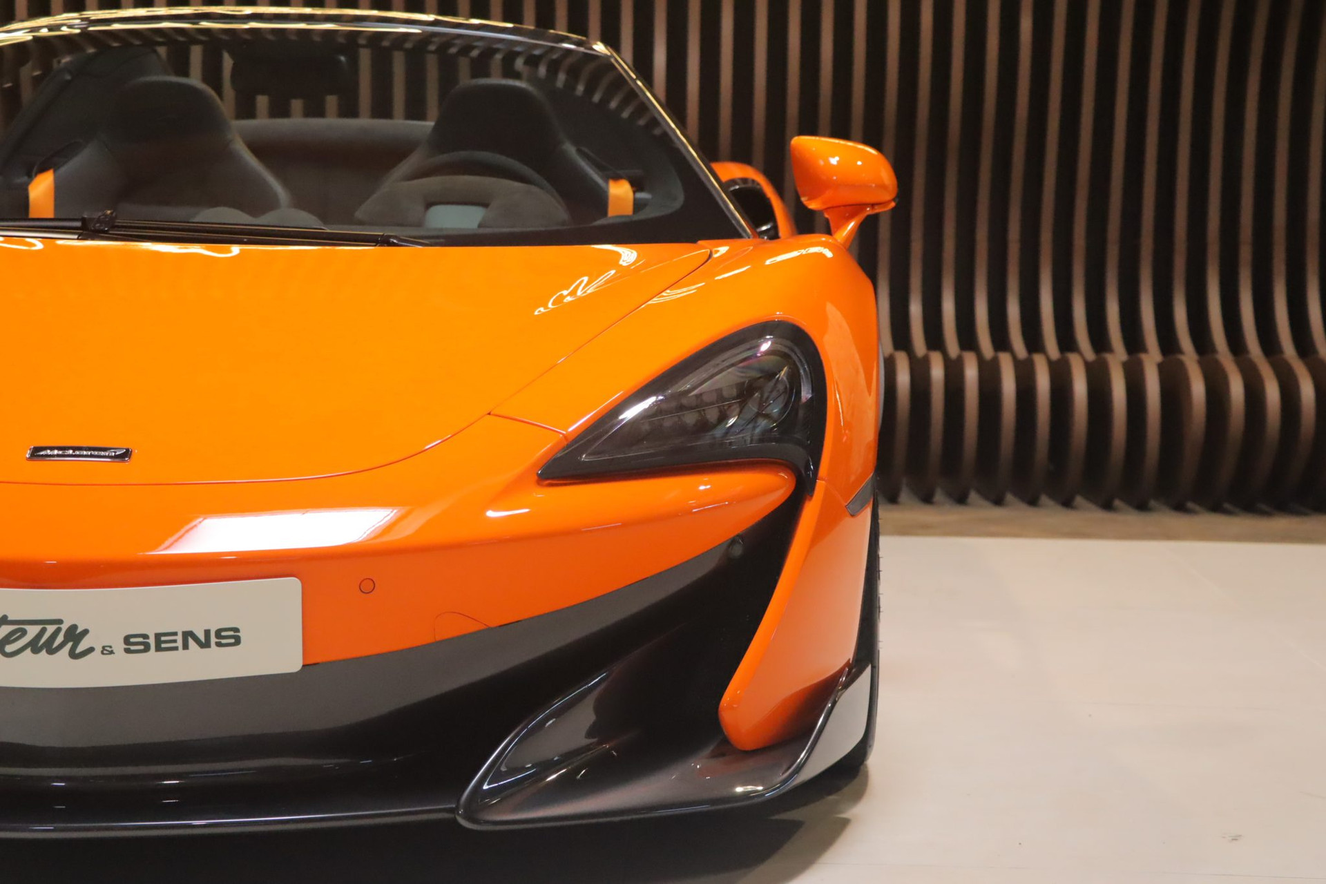 McLaren 600 LT Spider — Orange, 28 690 km, 2019 – Photo 32