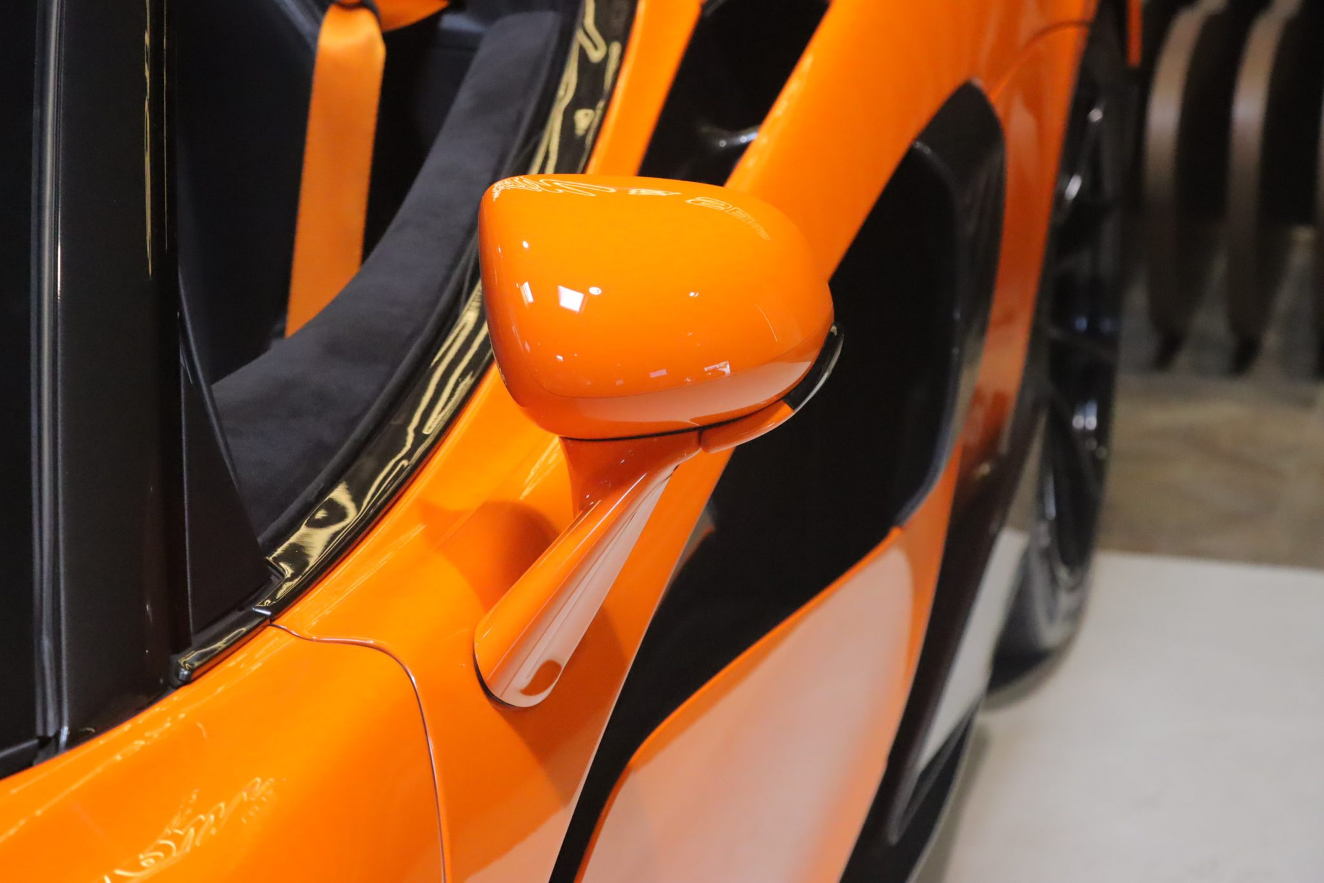 McLaren 600 LT Spider — Orange, 28 690 km, 2019 – Photo 40