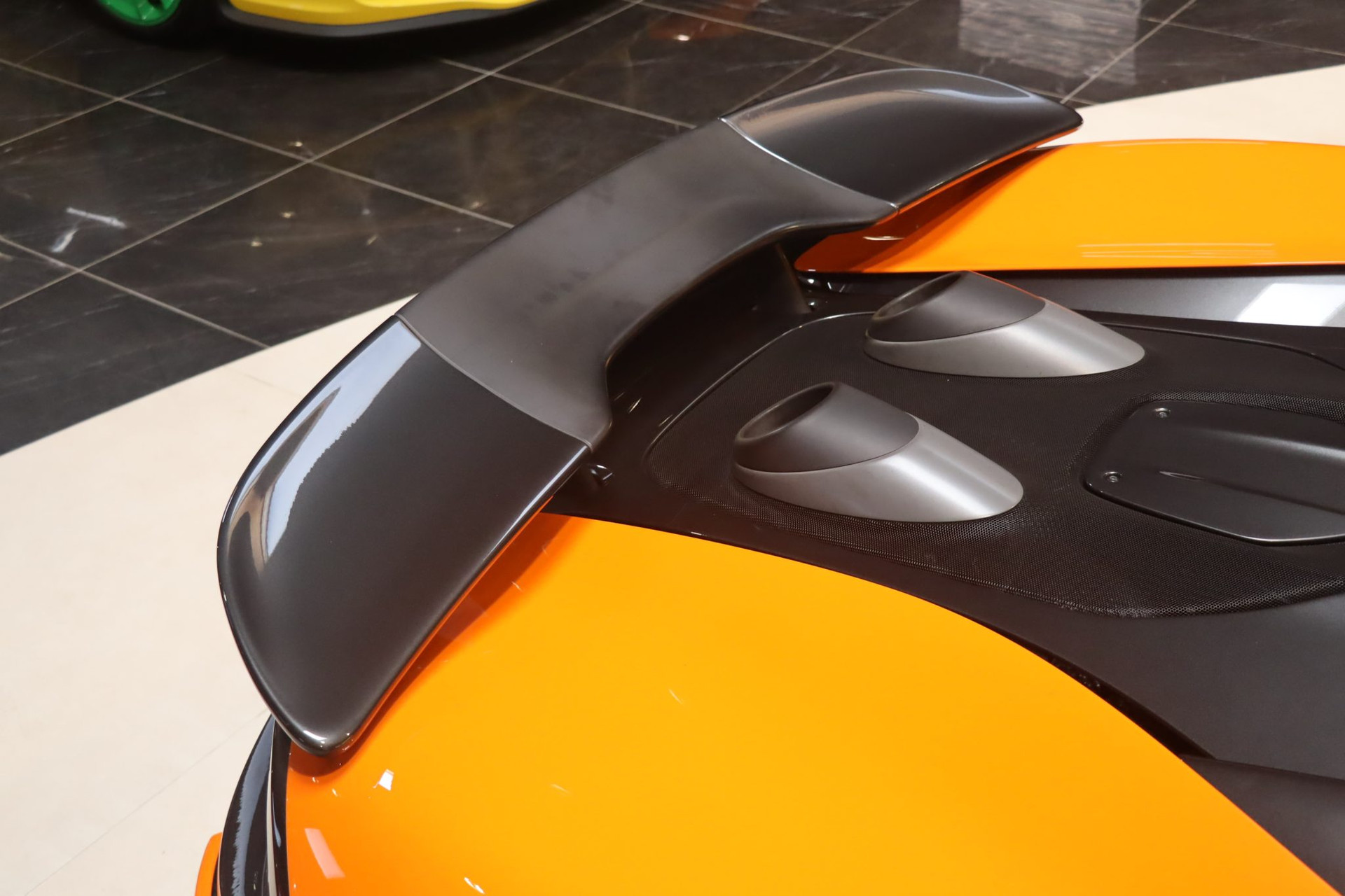 McLaren 600 LT Spider — Orange, 28 690 km, 2019 – Photo 43