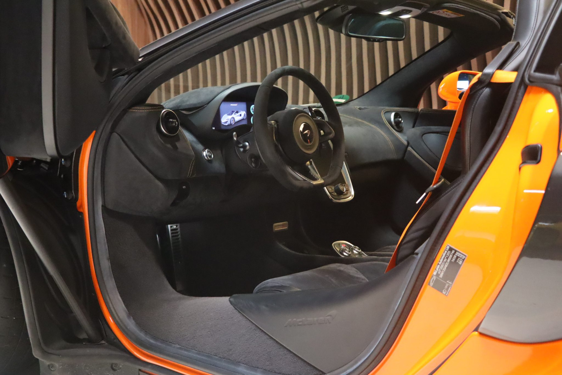 McLaren 600 LT Spider — Orange, 28 690 km, 2019 – Photo 9