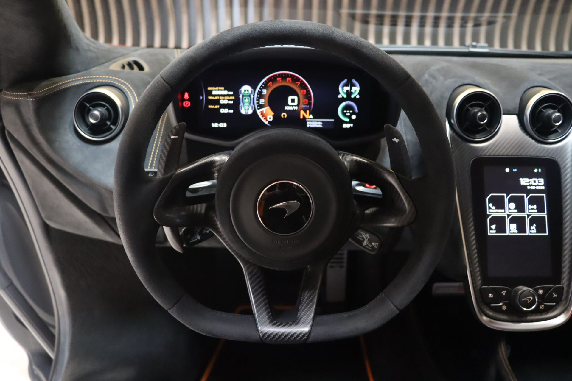 McLaren 600 LT Spider — Orange, 28 690 km, 2019 – Photo 10