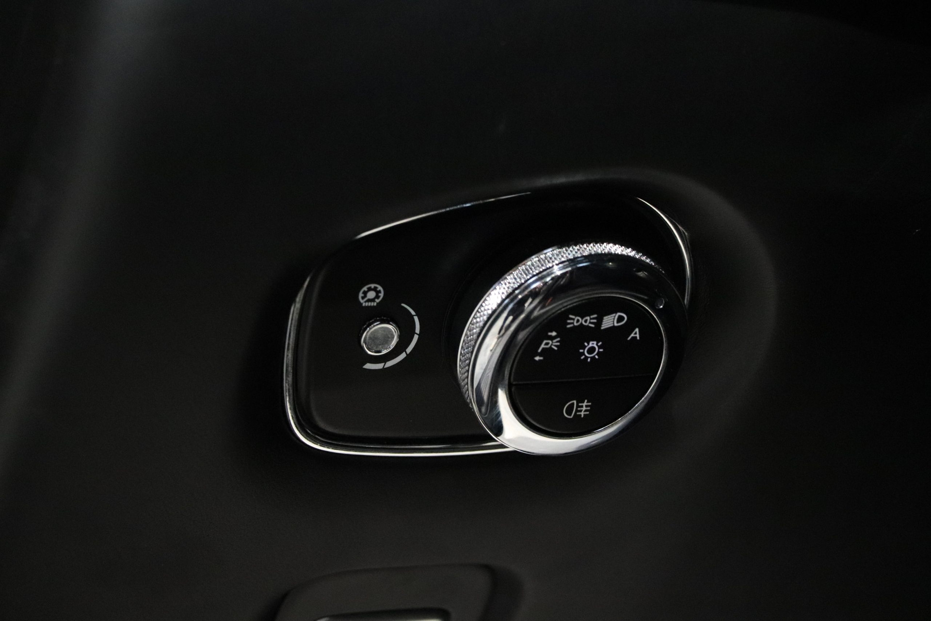 Aston Martin DBS Superleggera – Jet Black – 15 500 km – 2019 – Photo 13