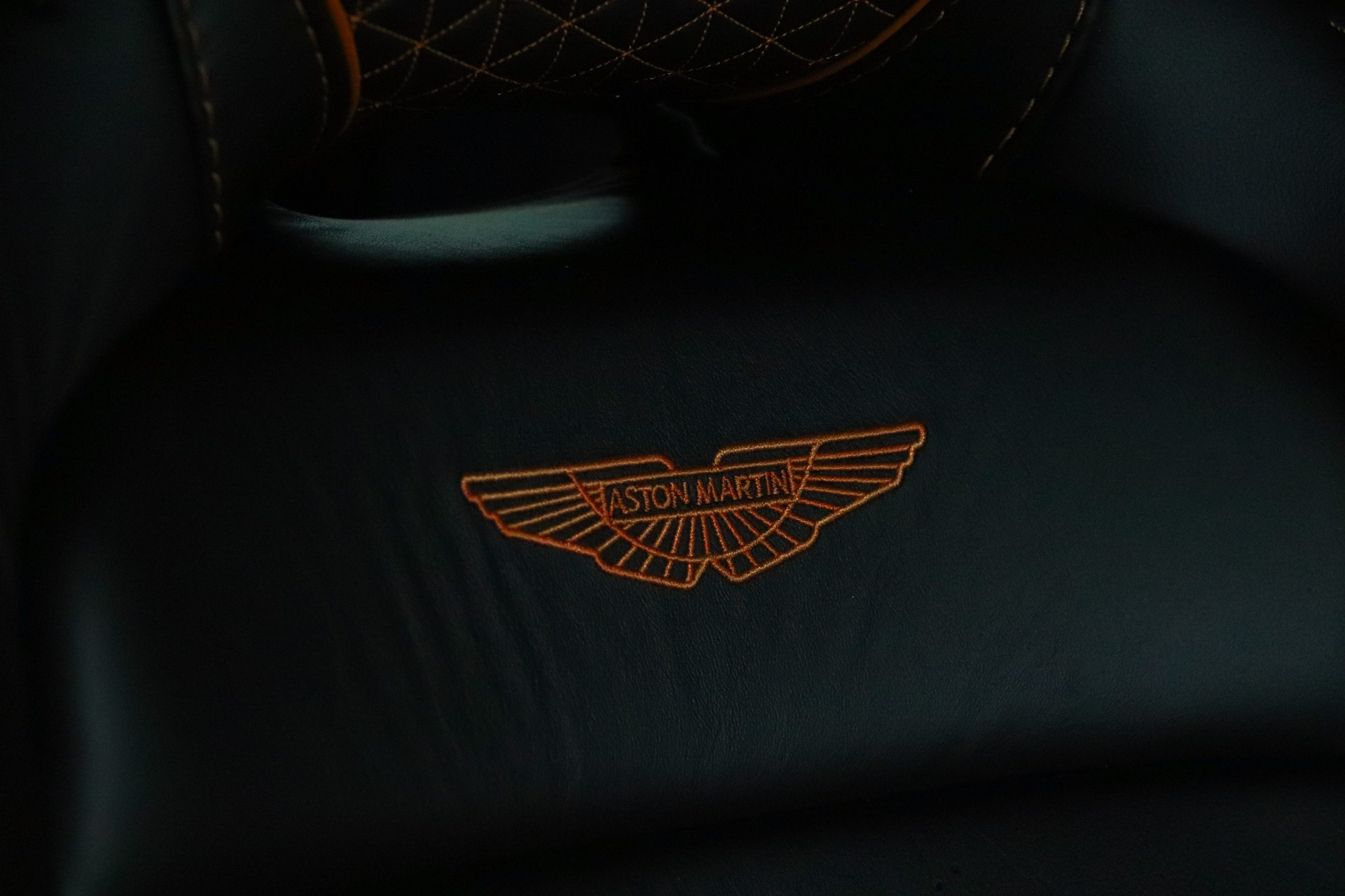 Aston Martin DBS Superleggera – Jet Black – 15 500 km – 2019 – Photo 28