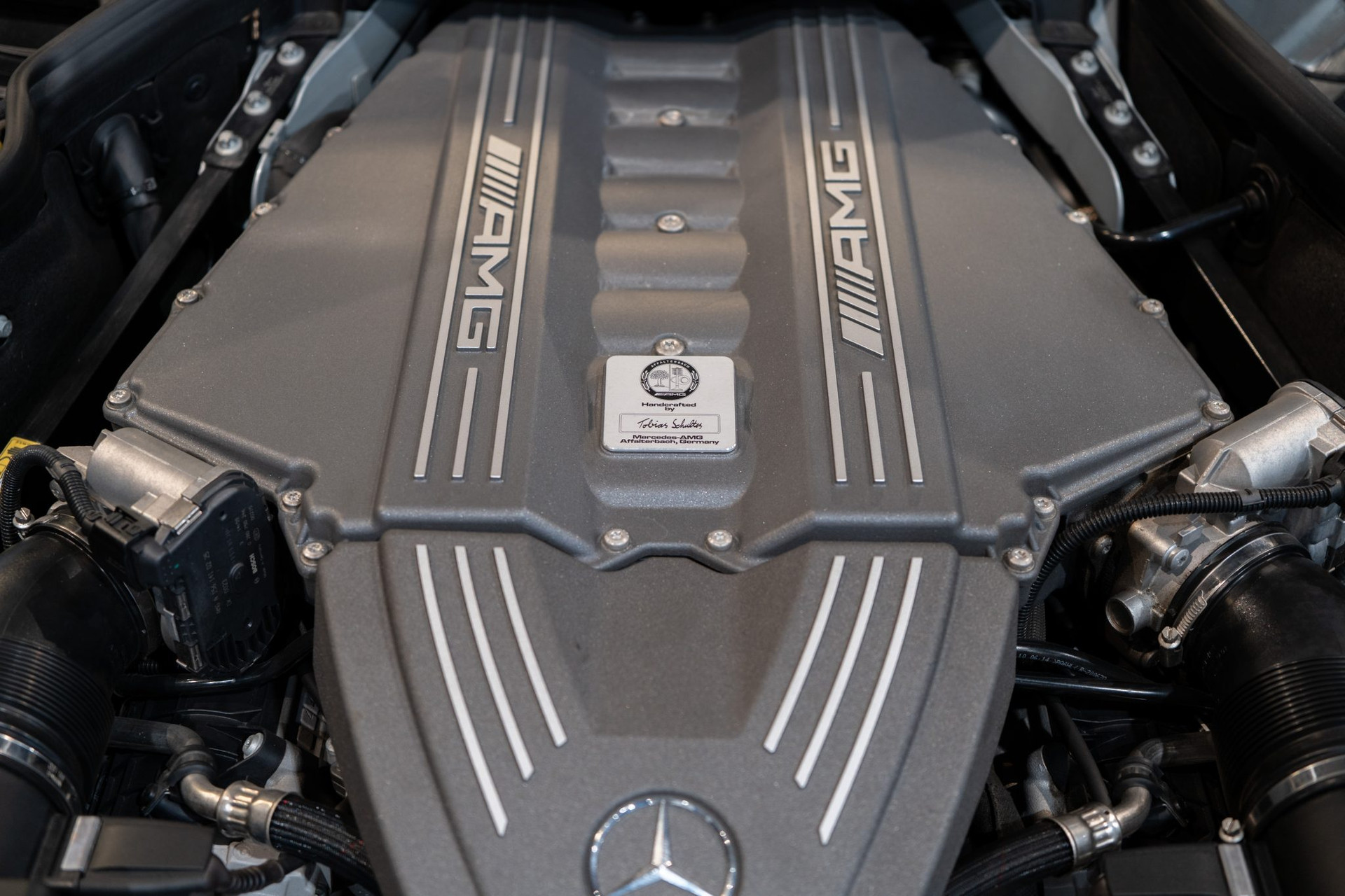 Mercedes SLS AMG – Gris Iridium, 30 390 km, historique complet – Photo 38