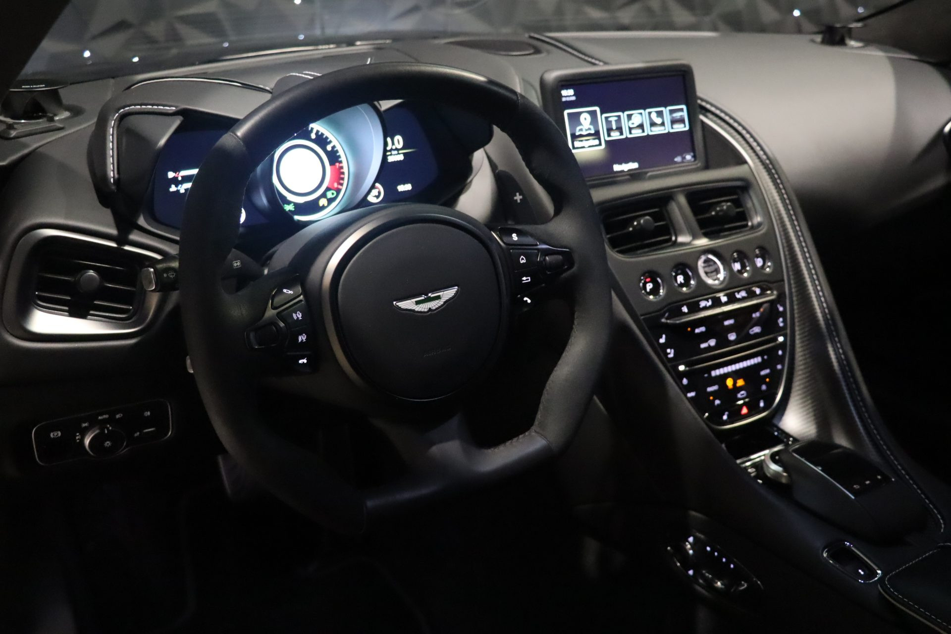 Aston Martin DBS Superleggera V12 bi-turbo 725 CV – Xenon Grey – Photo 15
