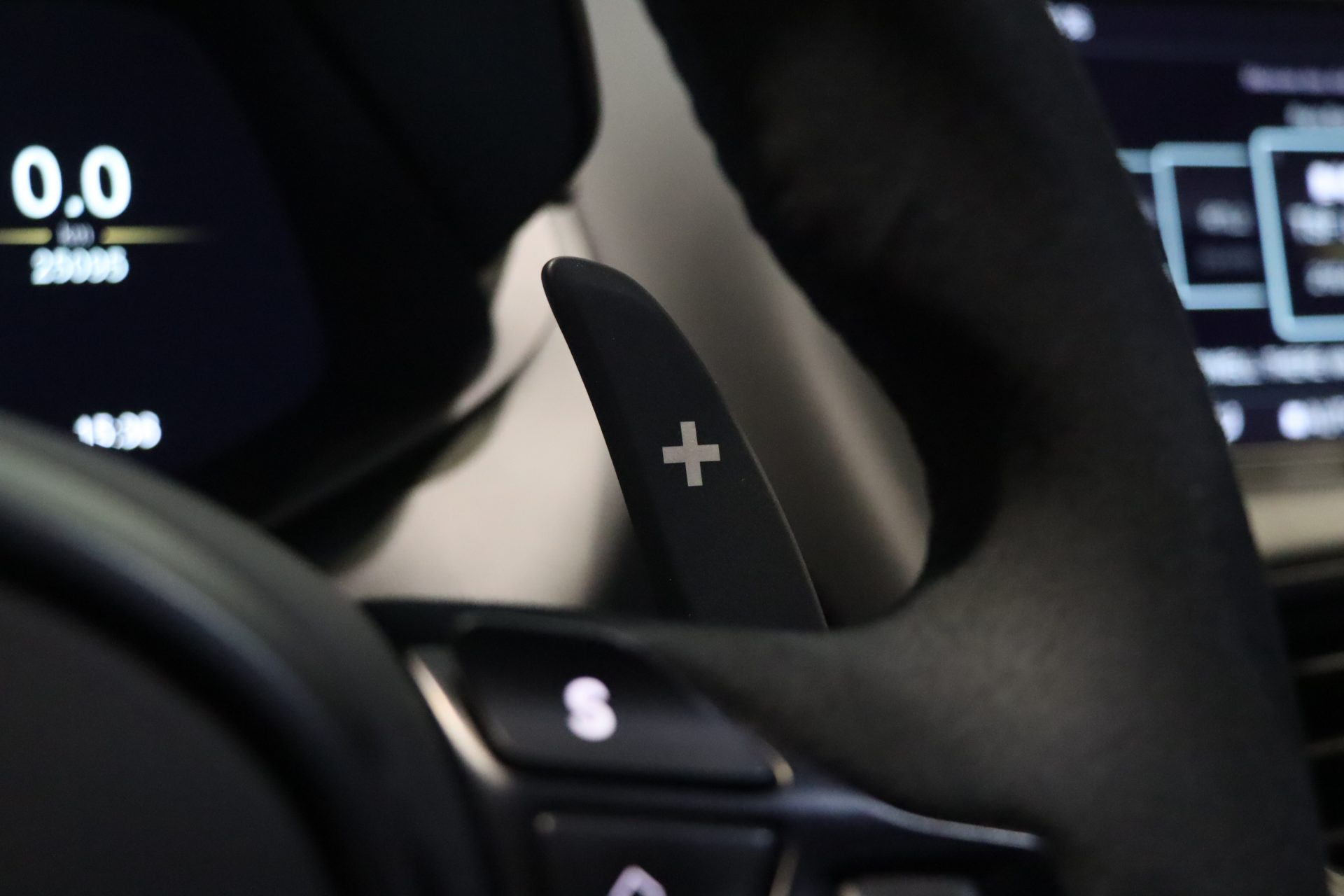 Aston Martin DBS Superleggera V12 bi-turbo 725 CV – Xenon Grey – Photo 21