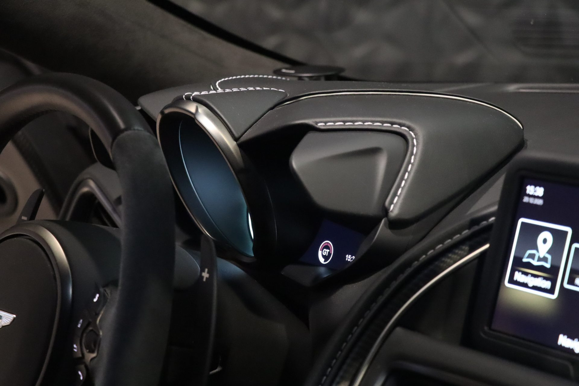 Aston Martin DBS Superleggera V12 bi-turbo 725 CV – Xenon Grey – Photo 25