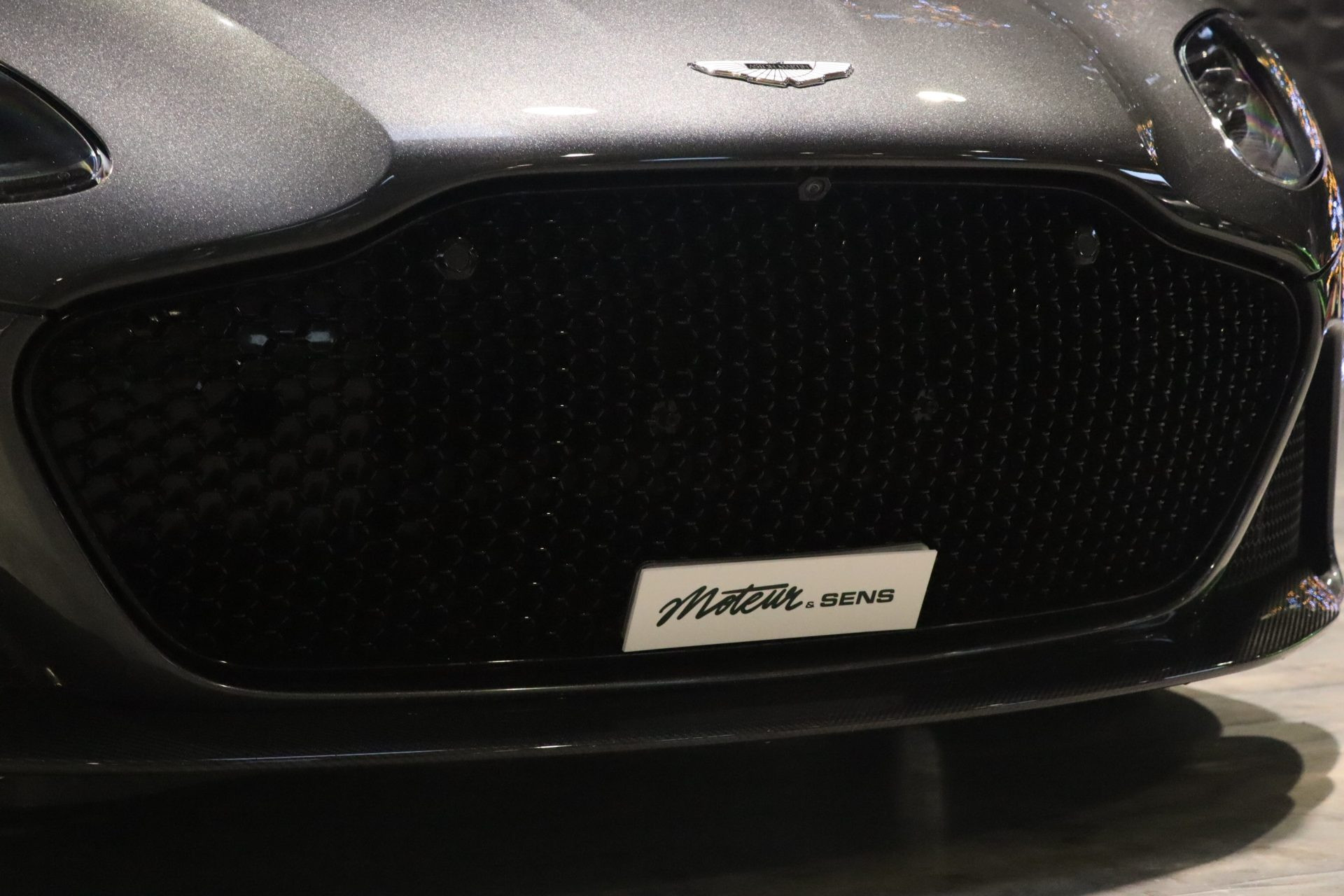 Aston Martin DBS Superleggera V12 bi-turbo 725 CV – Xenon Grey – Photo 39