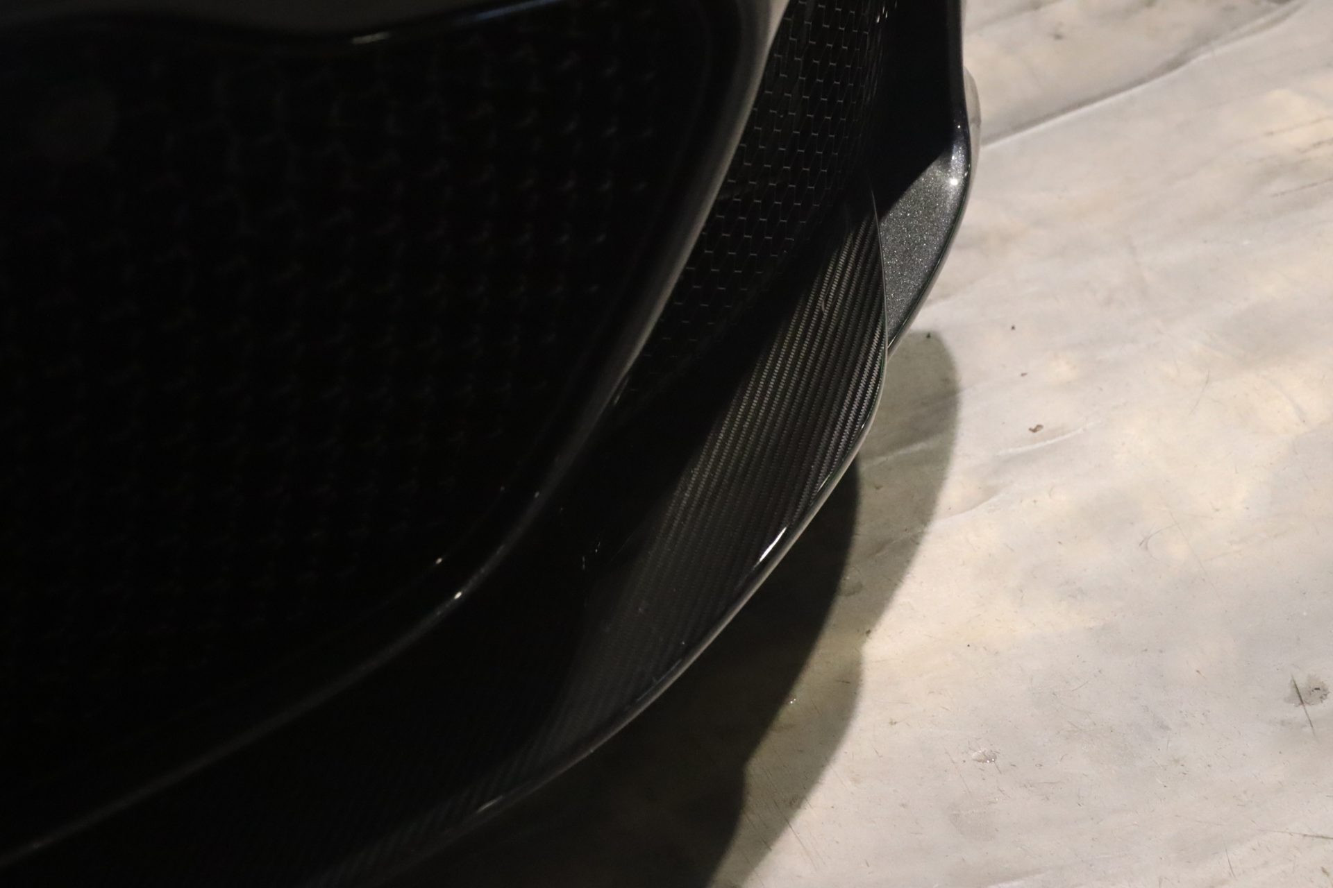 Aston Martin DBS Superleggera V12 bi-turbo 725 CV – Xenon Grey – Photo 40