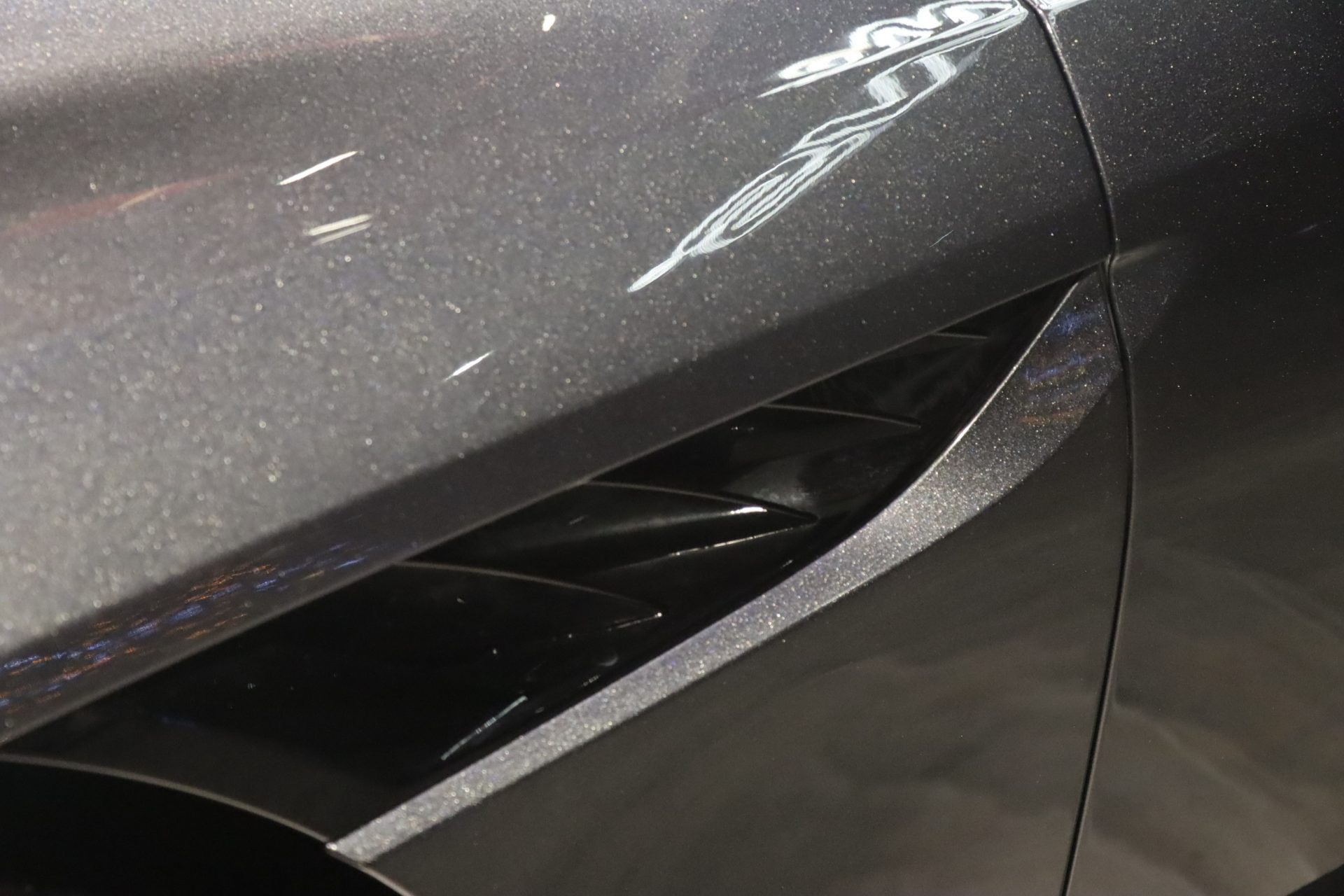 Aston Martin DBS Superleggera V12 bi-turbo 725 CV – Xenon Grey – Photo 47
